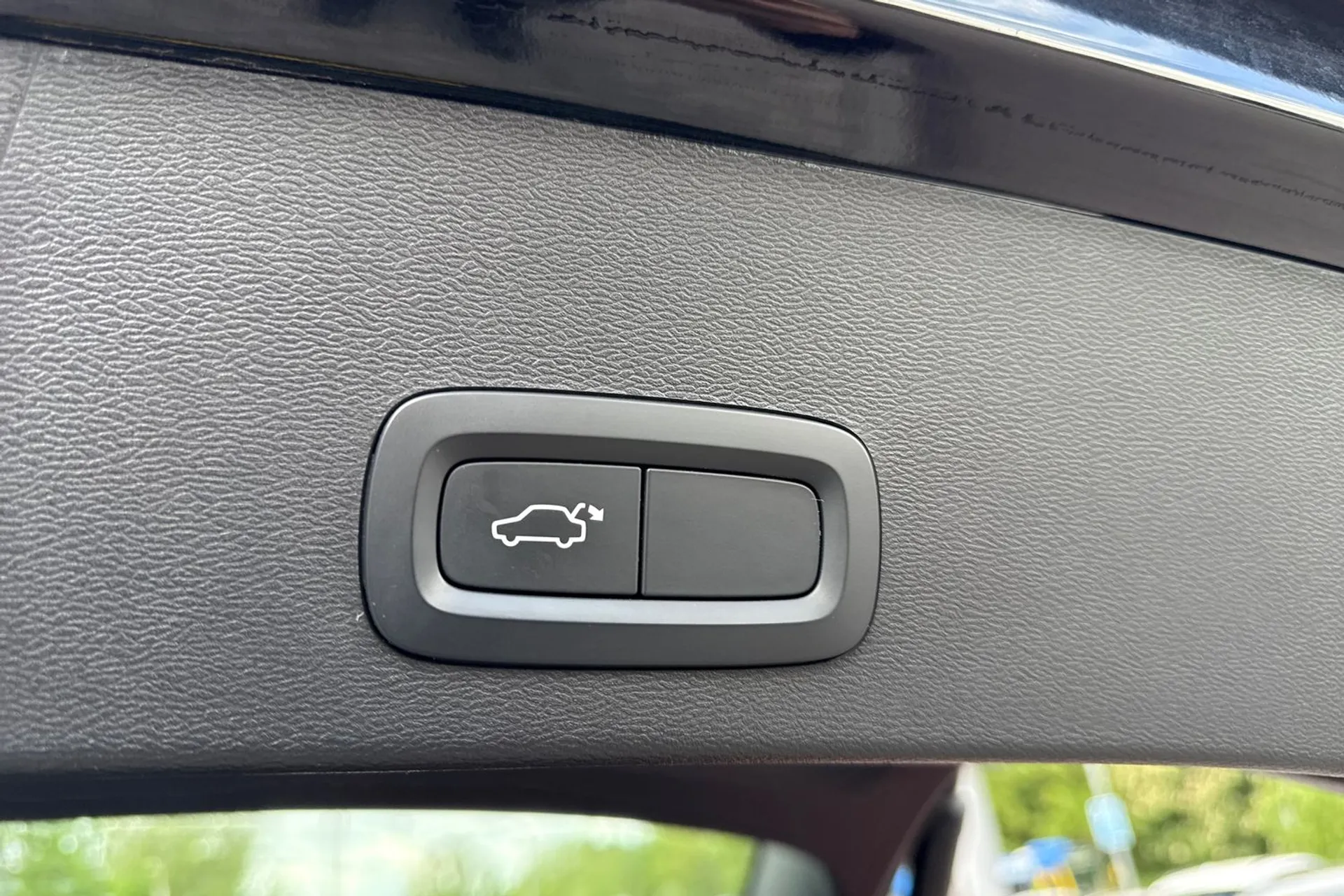 Volvo XC40 thumbnail image number 21
