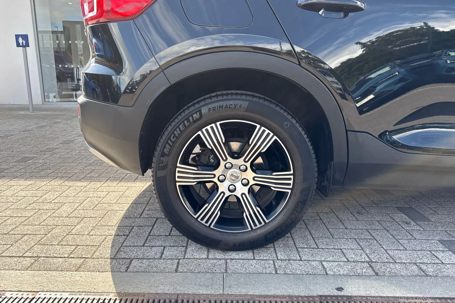 Volvo XC40 thumbnail image number 14