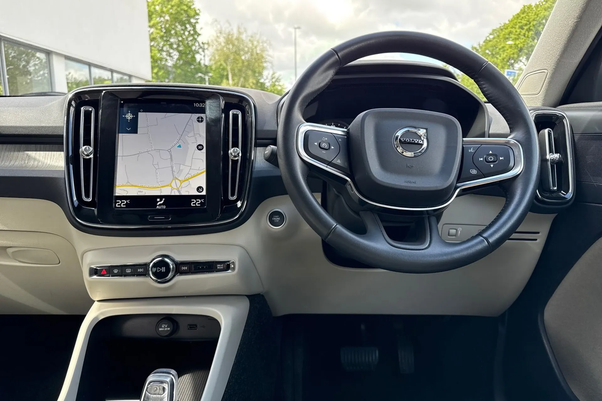 Volvo XC40 thumbnail image number 34