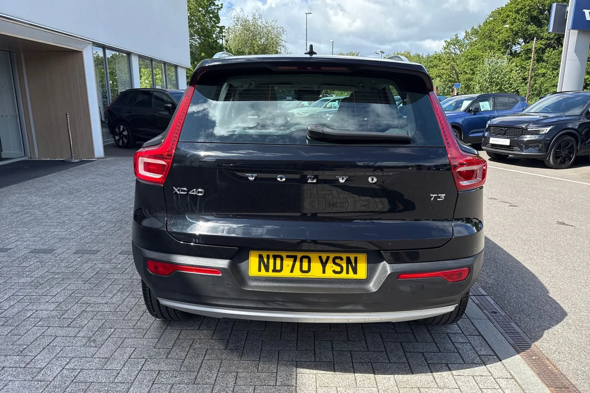 Volvo XC40 thumbnail image number 9