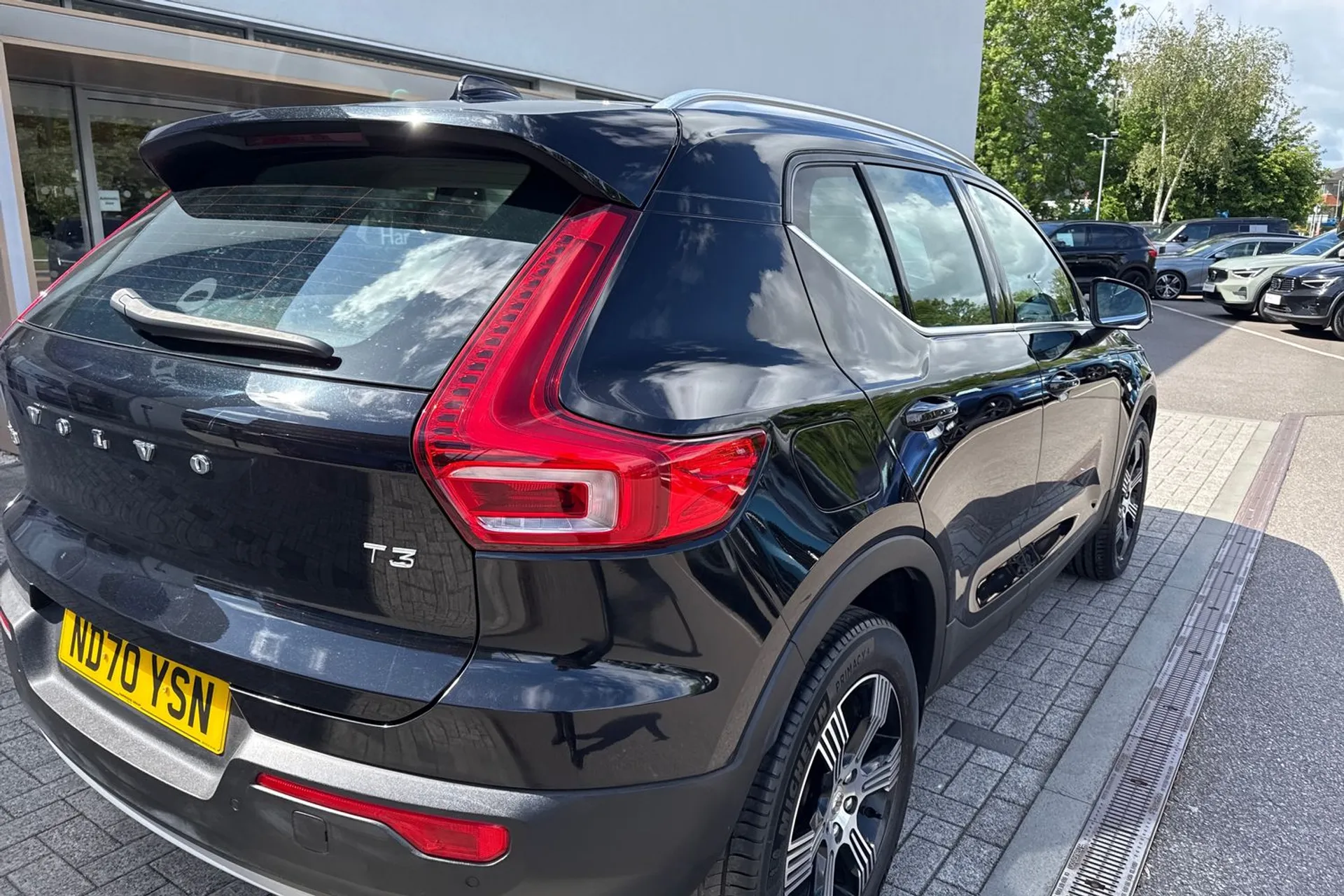 Volvo XC40 thumbnail image number 15