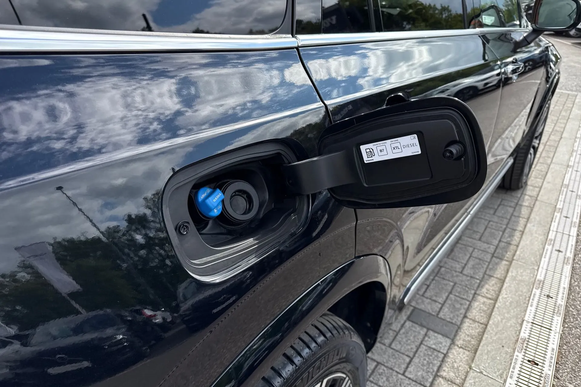 Volvo XC90 thumbnail image number 21