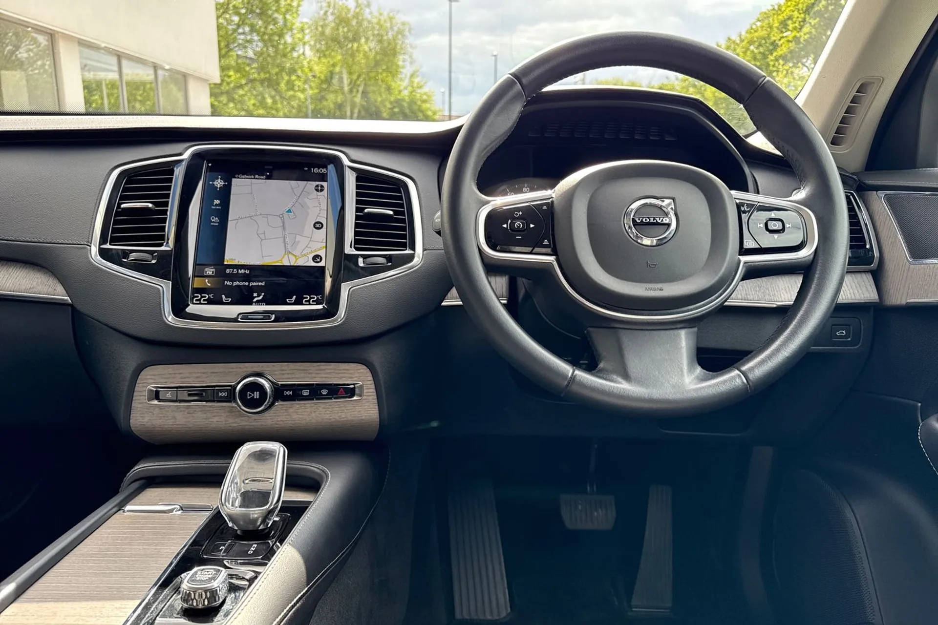 Volvo XC90 thumbnail image number 36