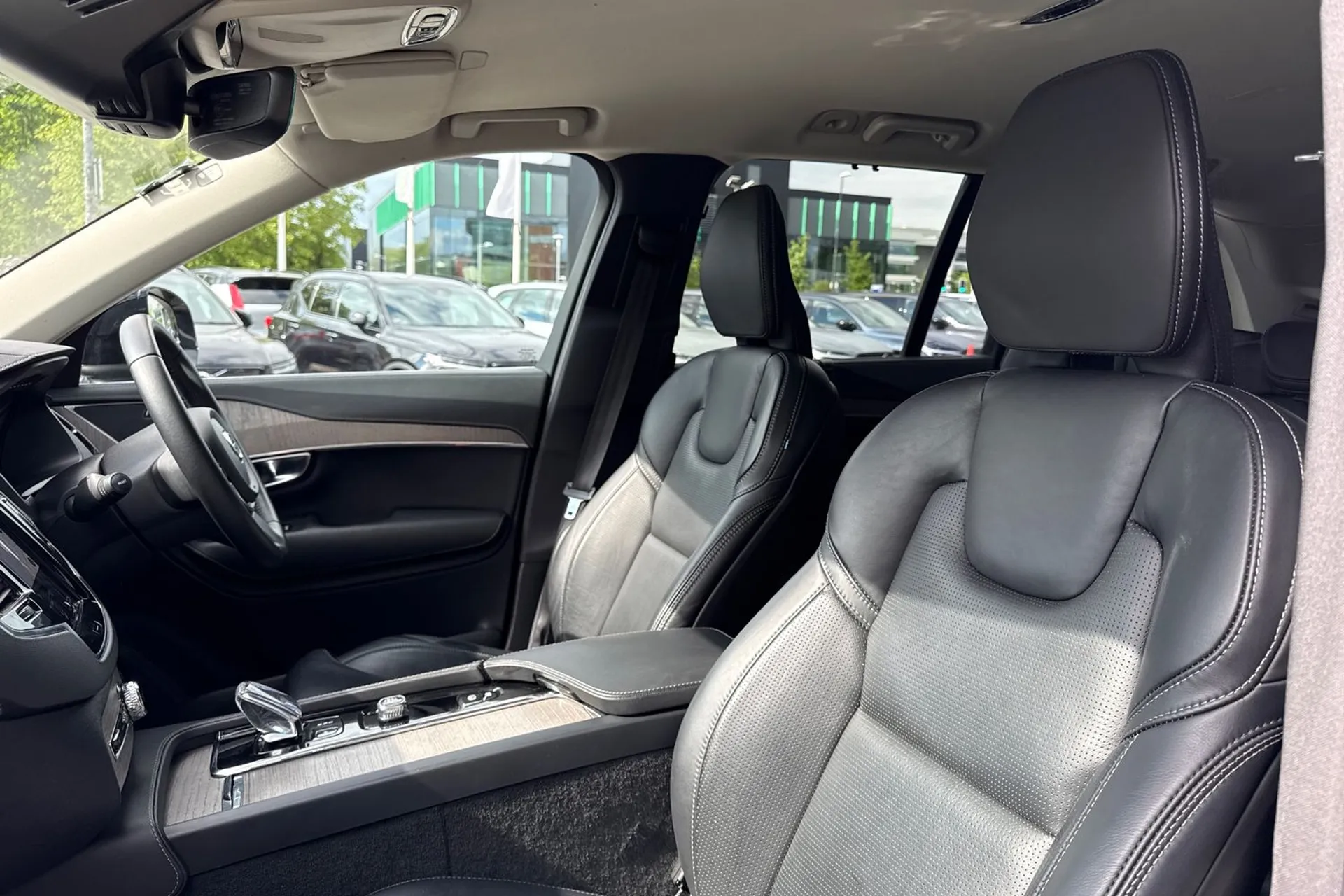 Volvo XC90 thumbnail image number 30