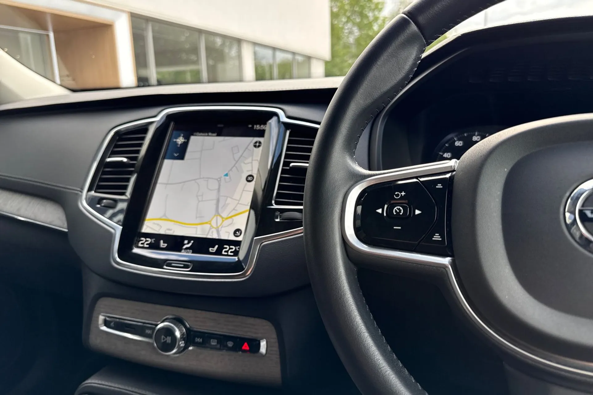 Volvo XC90 thumbnail image number 38