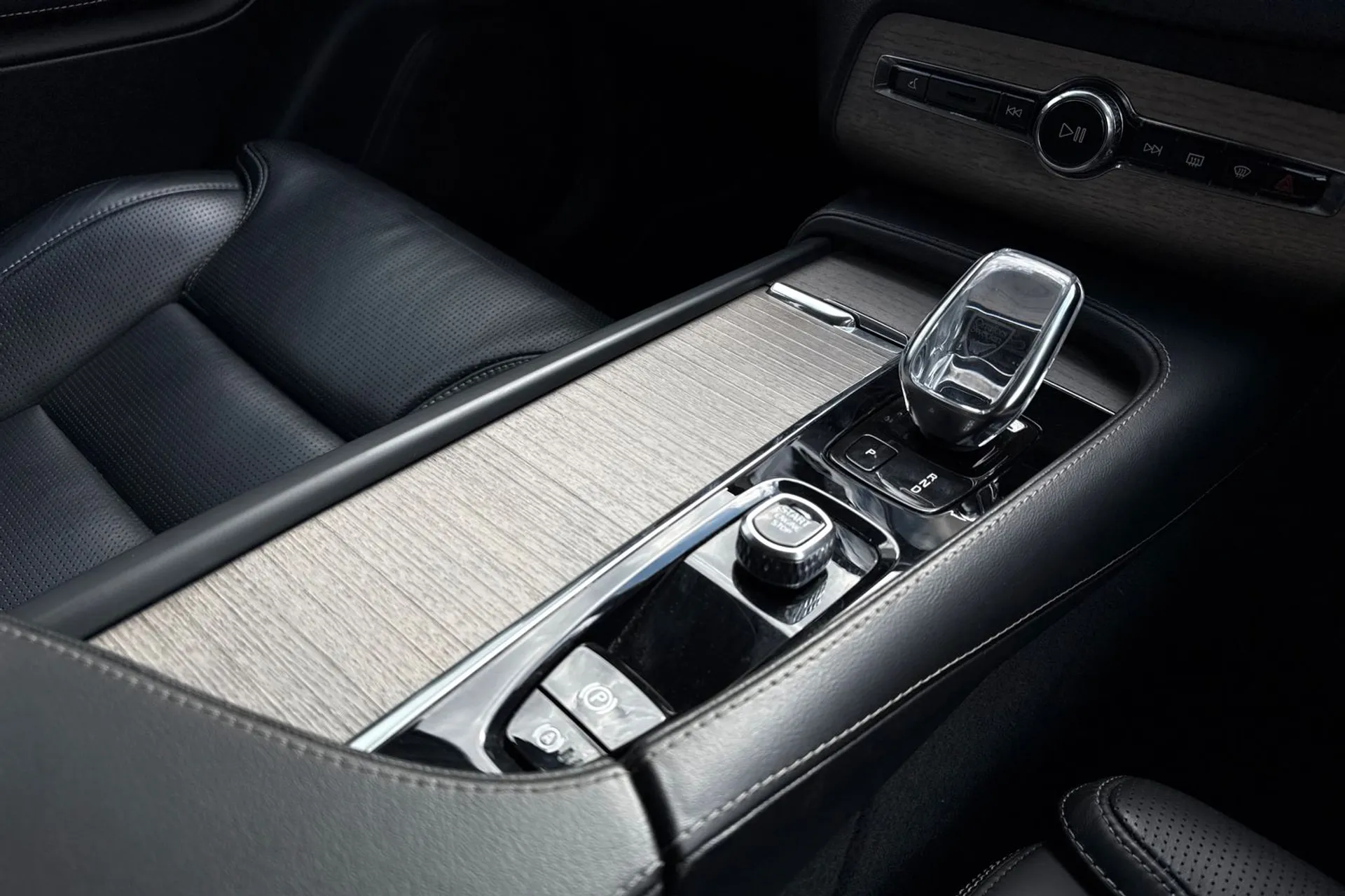 Volvo XC90 thumbnail image number 46