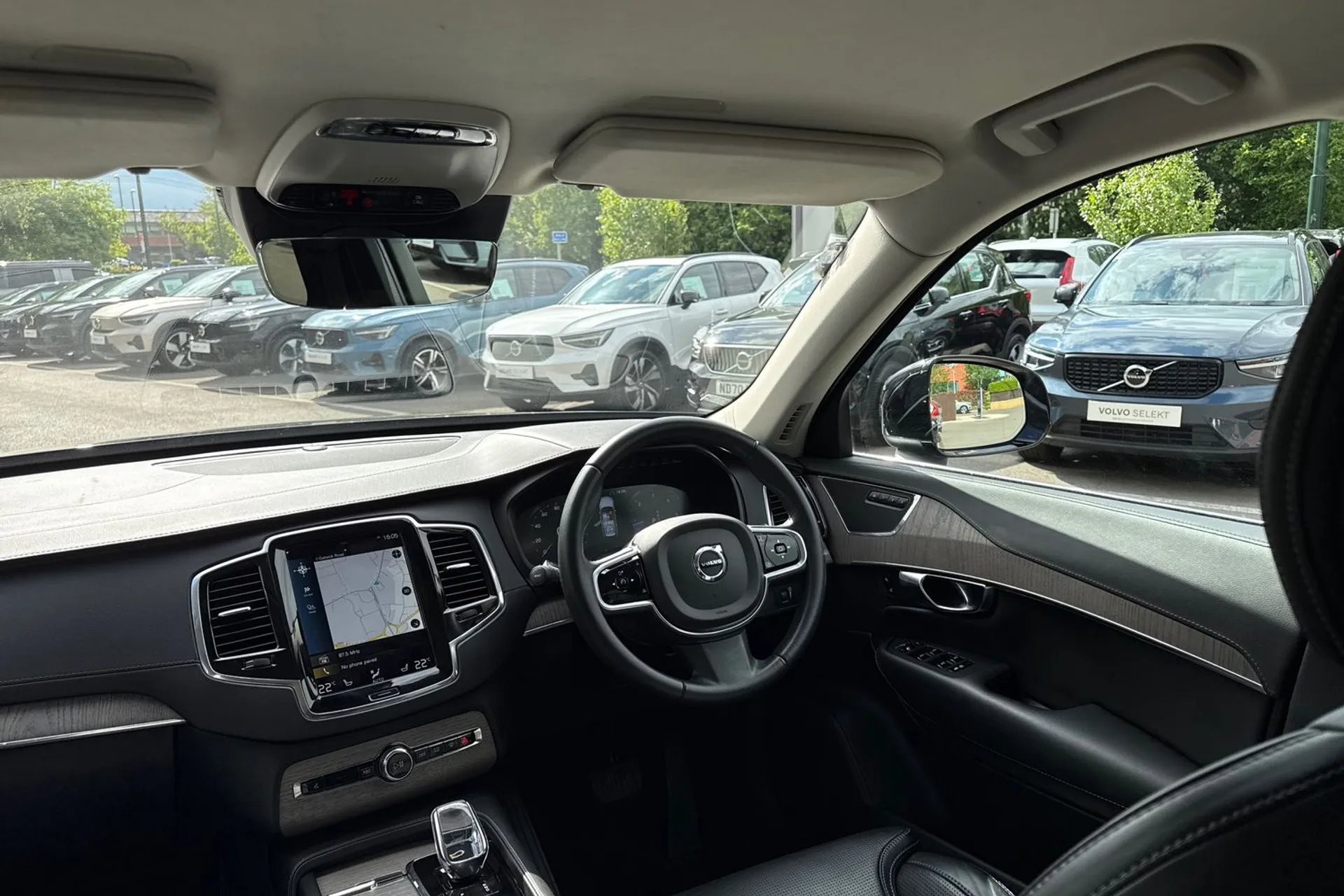 Volvo XC90 thumbnail image number 35