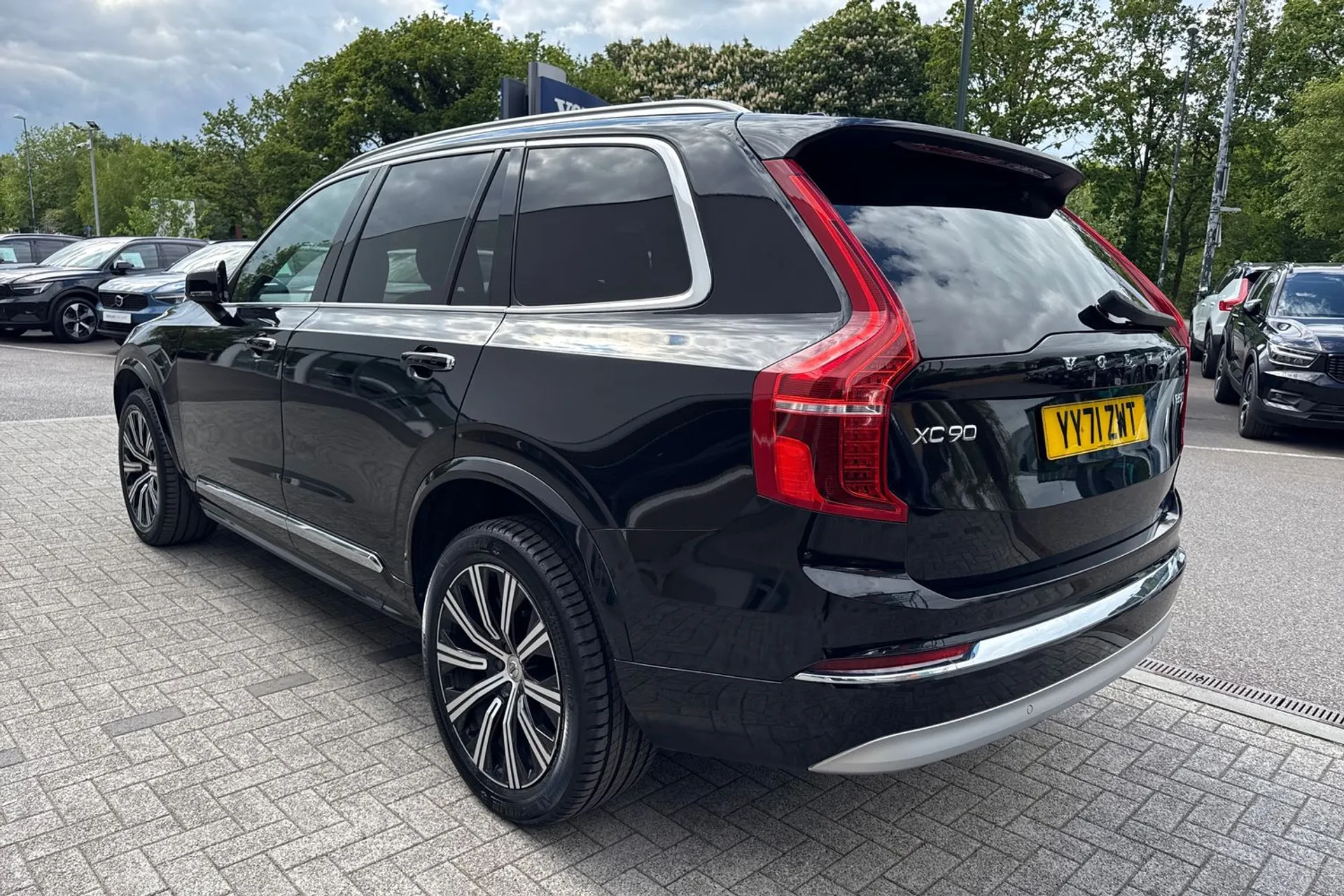 Volvo XC90 thumbnail image number 12