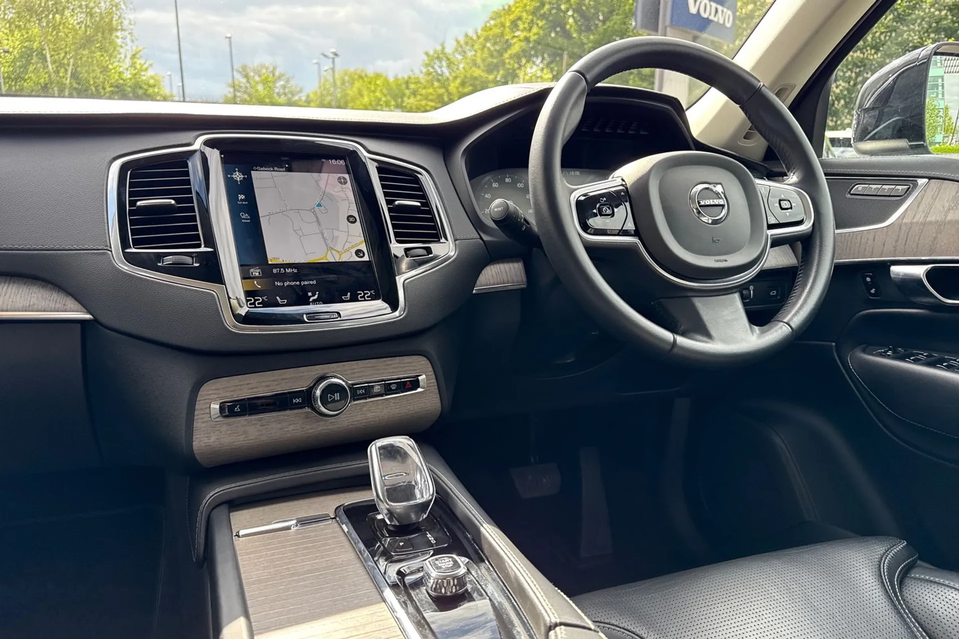 Volvo XC90 thumbnail image number 37