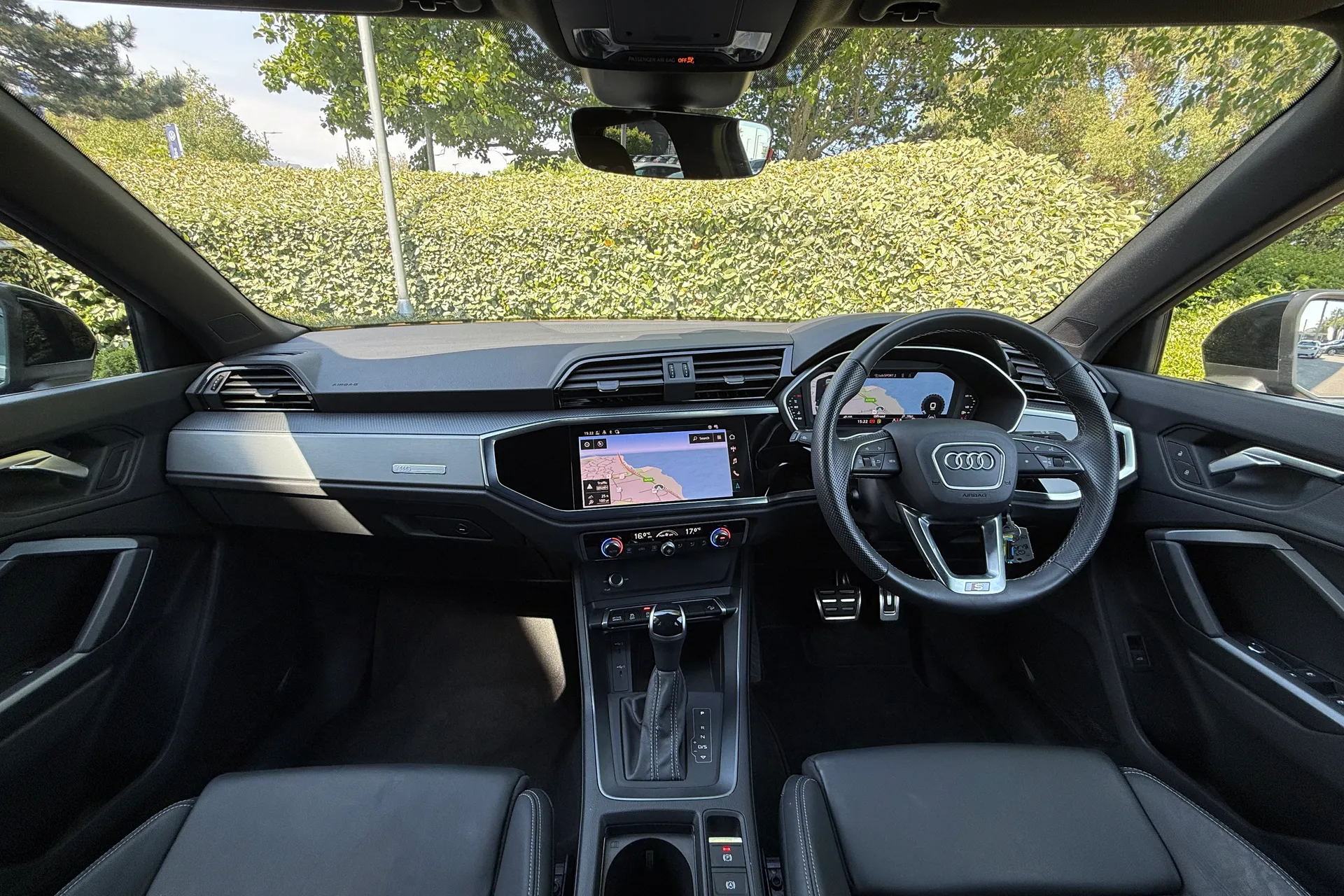 Audi Q3 thumbnail image number 4
