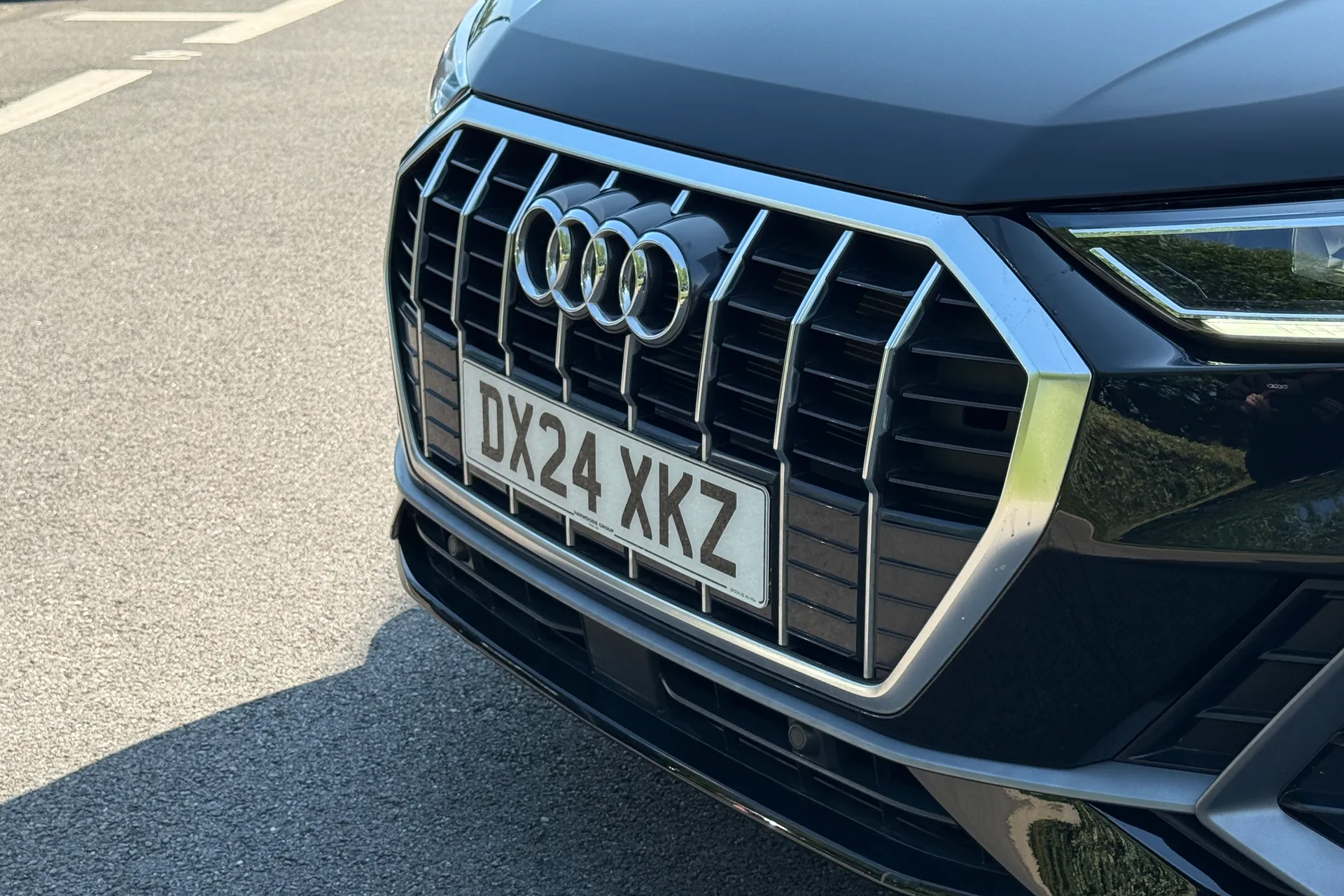 Audi Q3 thumbnail image number 25