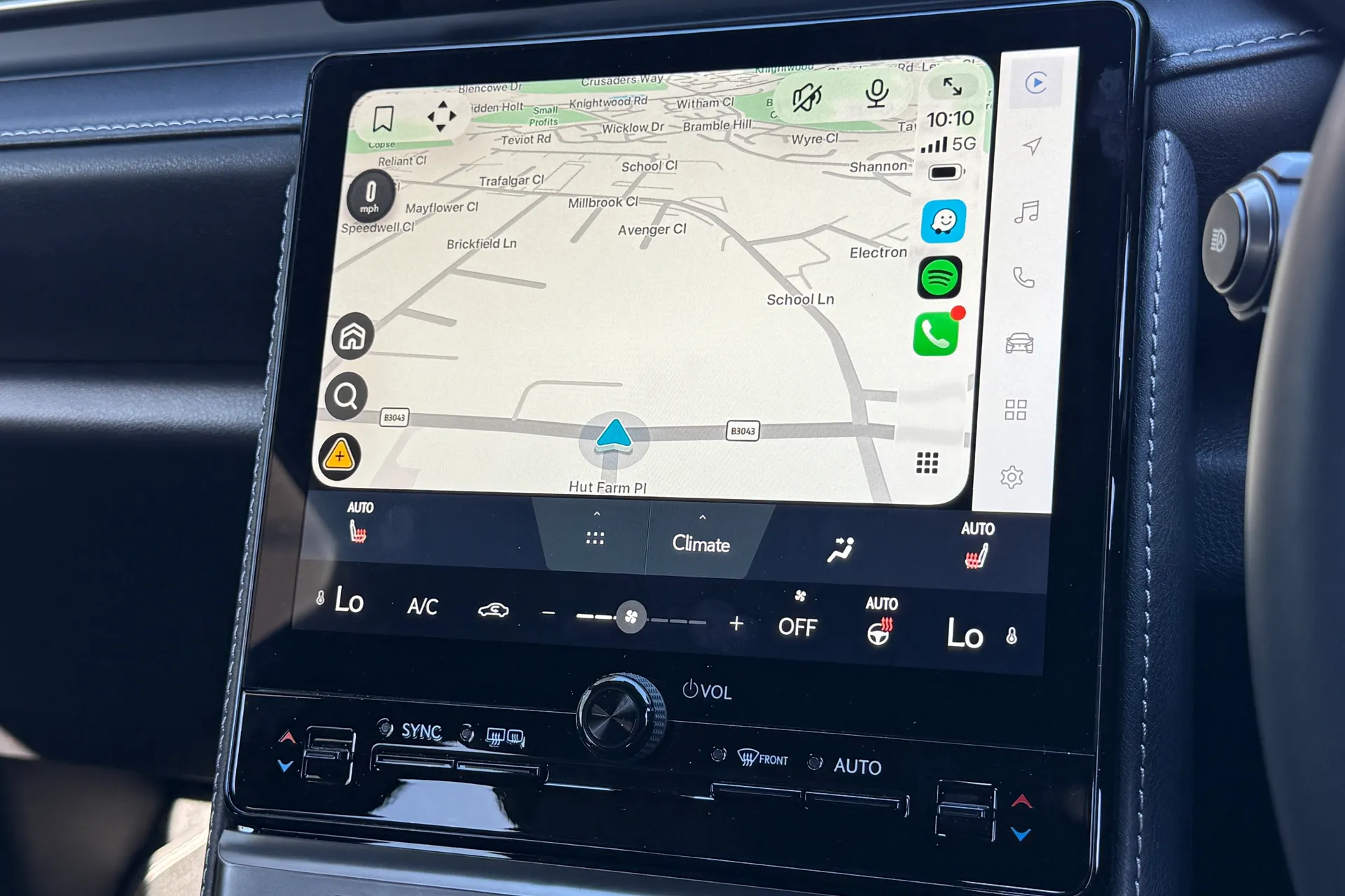 LEXUS LBX thumbnail image number 7