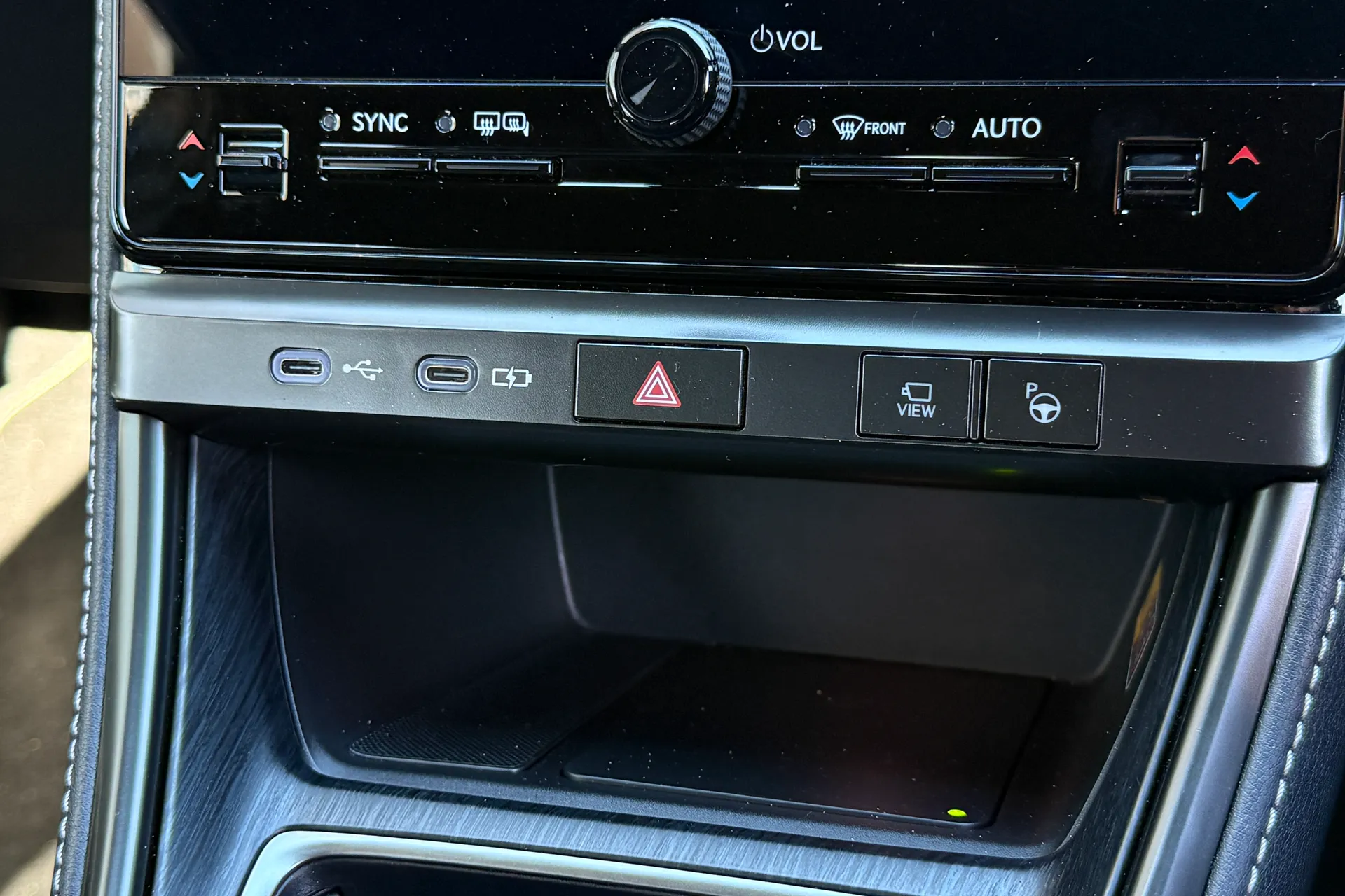 LEXUS LBX thumbnail image number 24