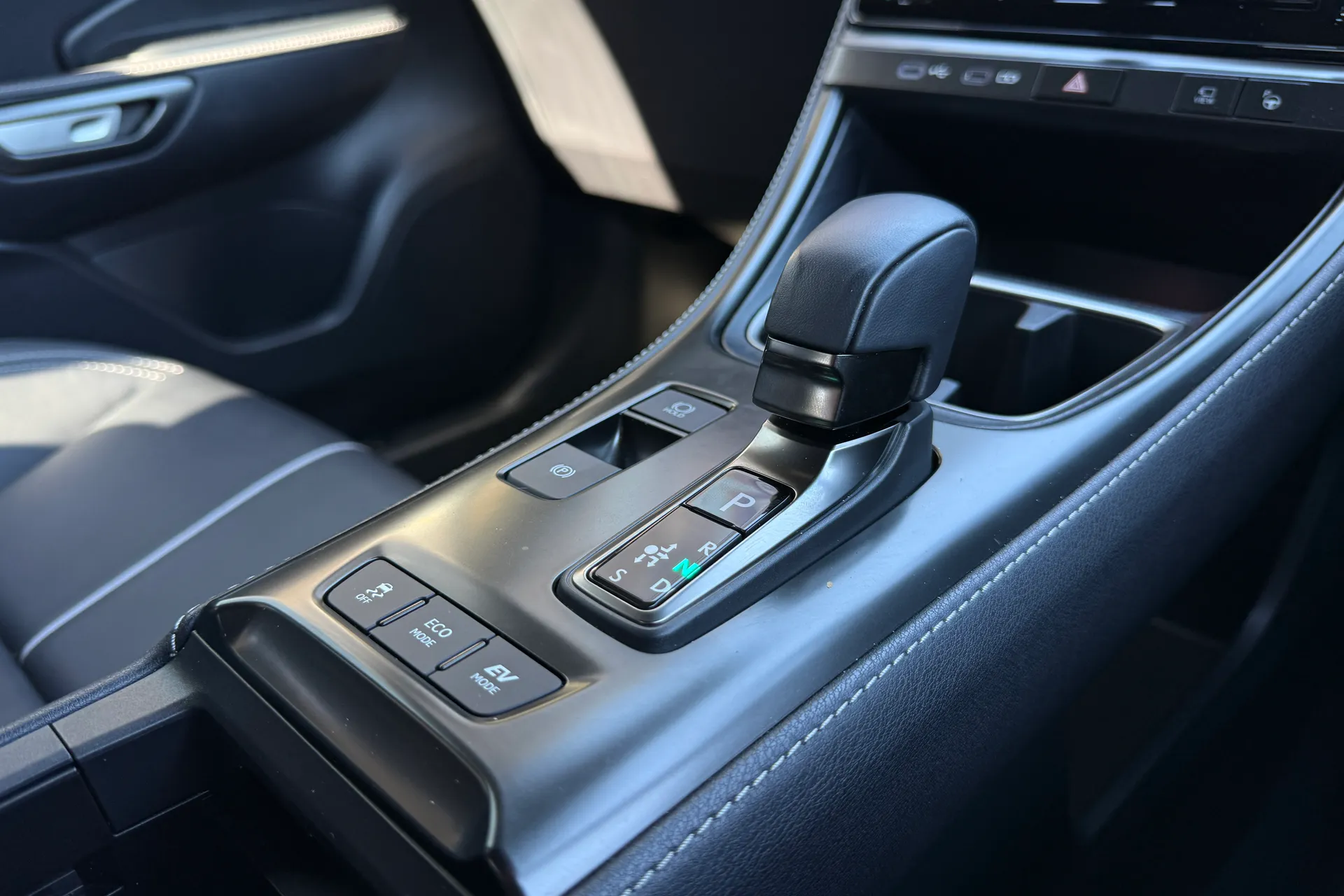 LEXUS LBX thumbnail image number 31