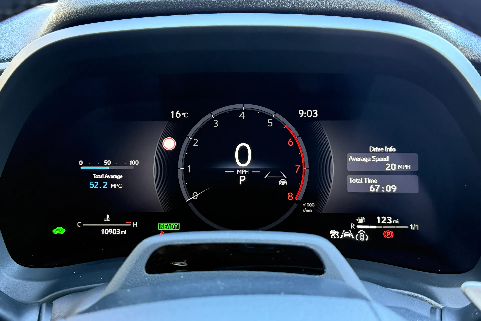 LEXUS LBX thumbnail image number 18