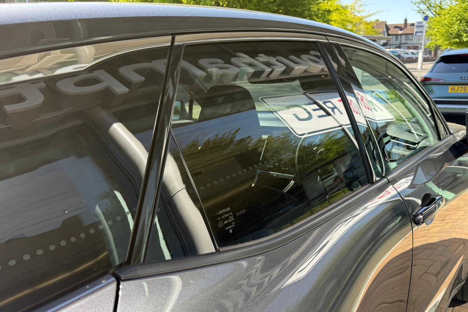 LEXUS LBX thumbnail image number 39