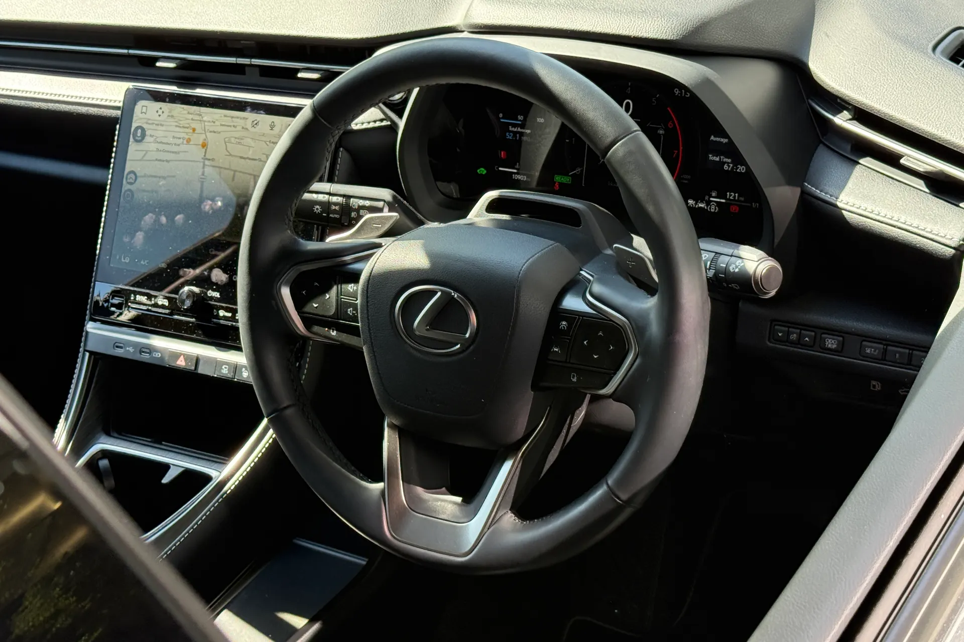 LEXUS LBX thumbnail image number 36