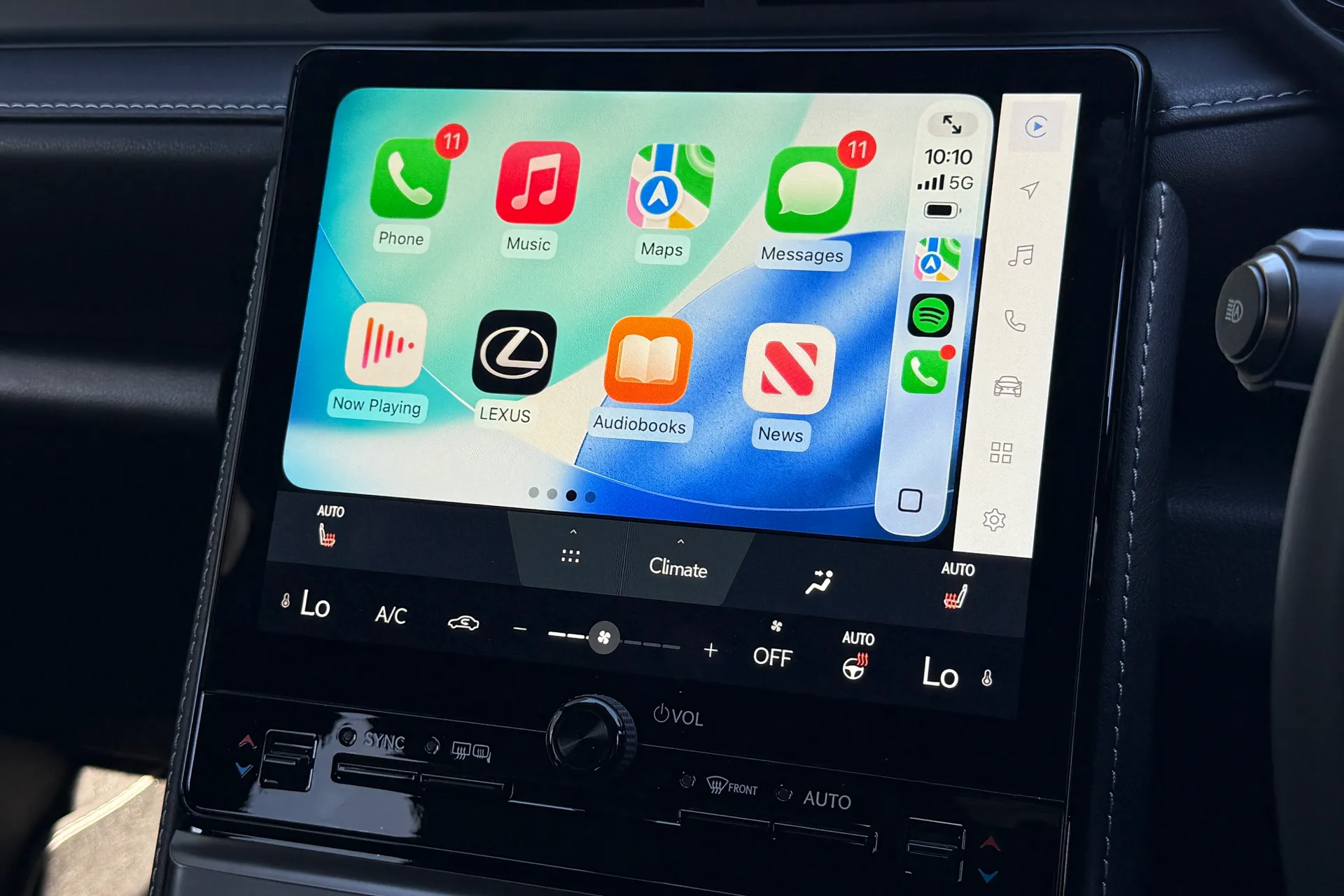 LEXUS LBX thumbnail image number 26