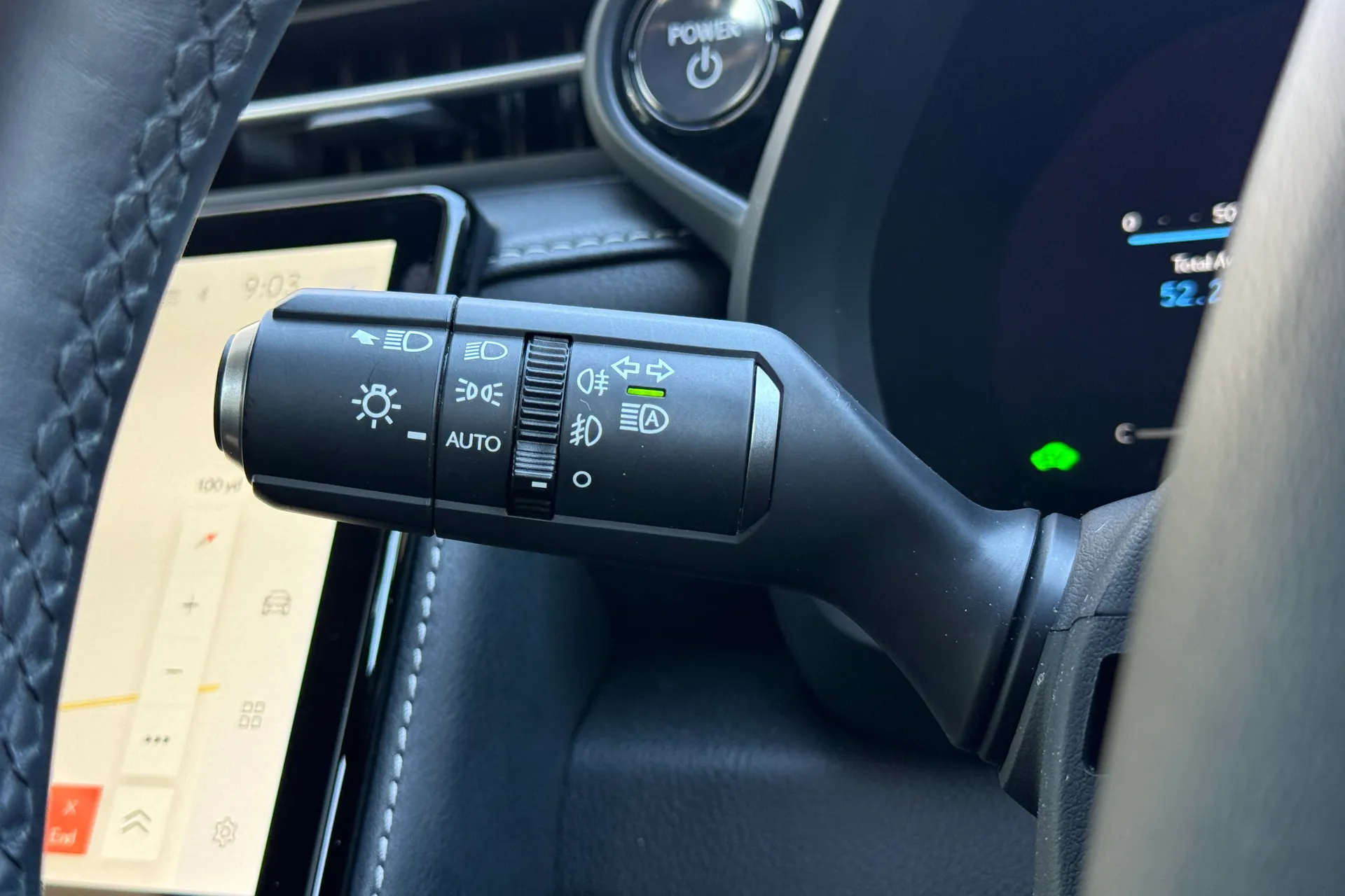 LEXUS LBX thumbnail image number 21