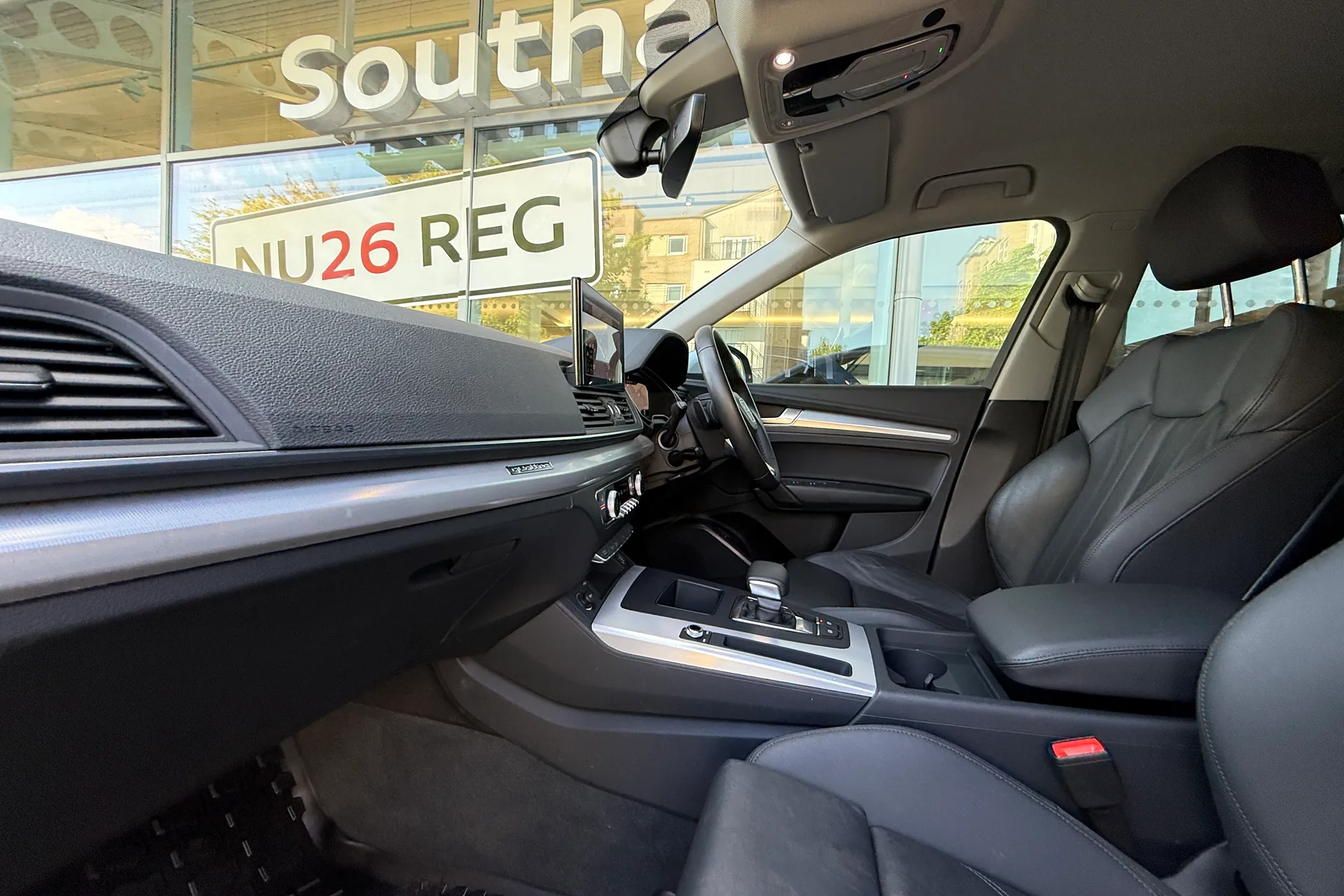Audi Q5 thumbnail image number 9