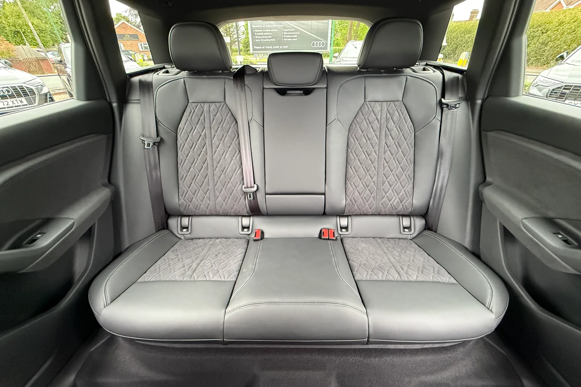 Audi Q6 thumbnail image number 48