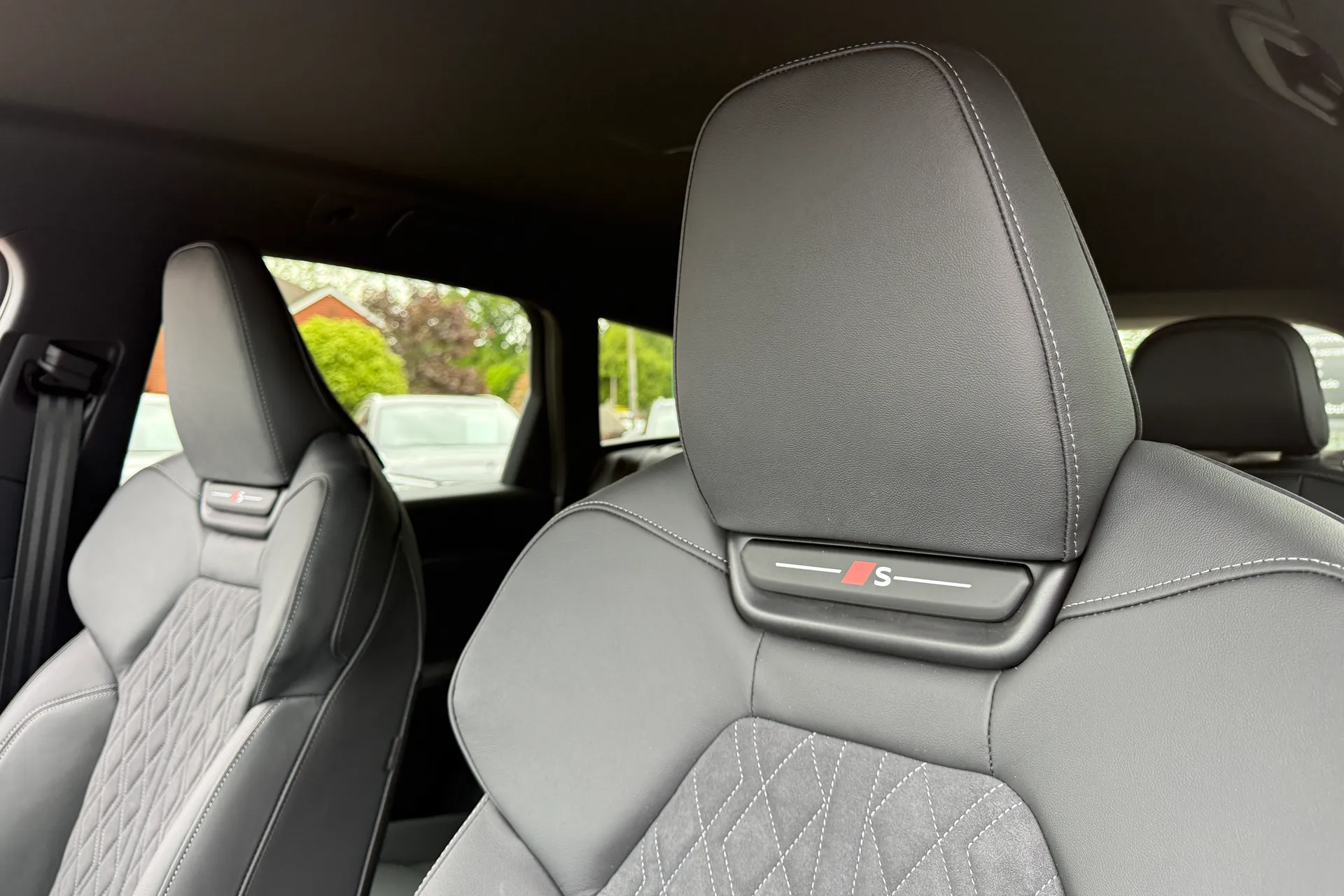 Audi Q6 thumbnail image number 39