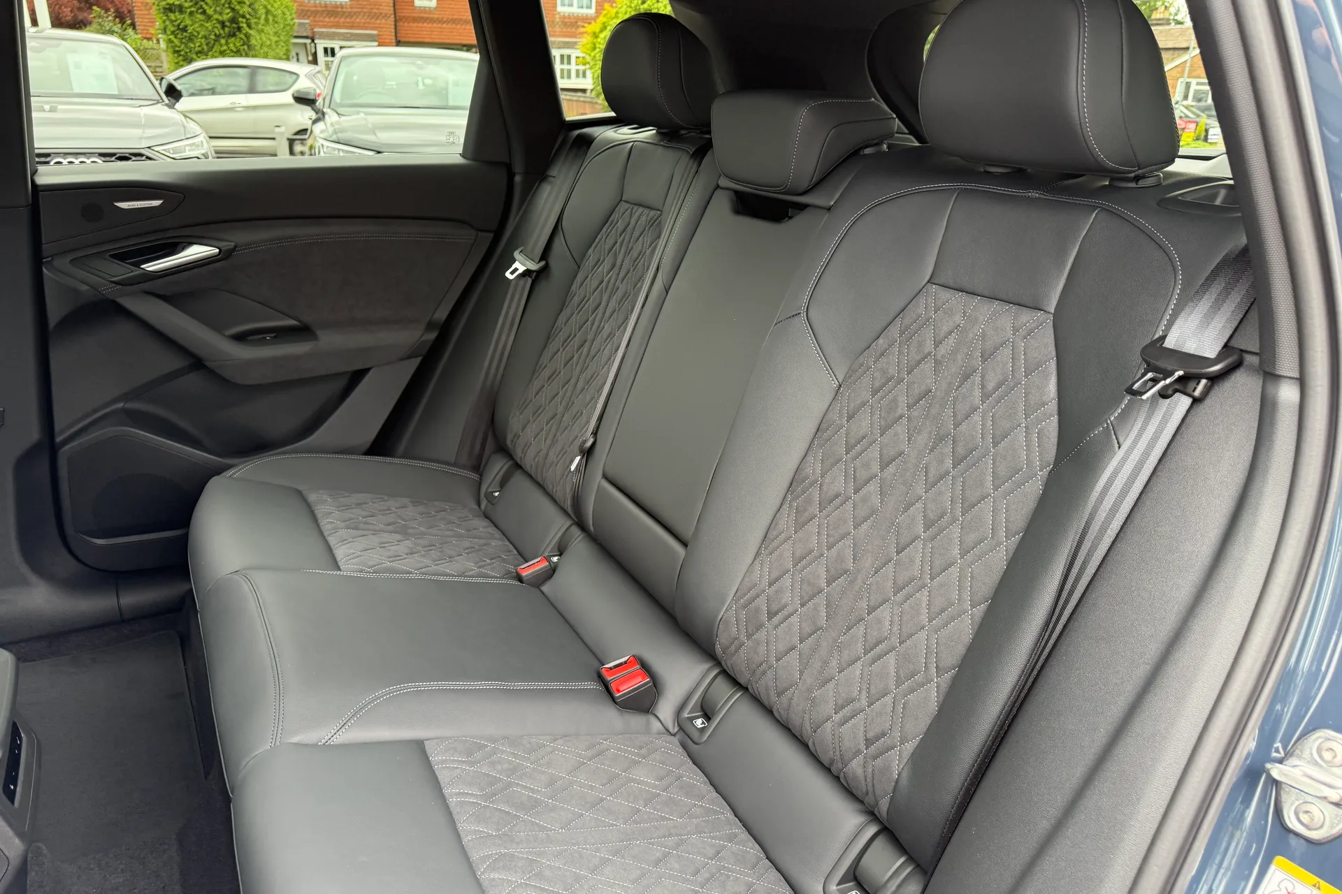 Audi Q6 thumbnail image number 52
