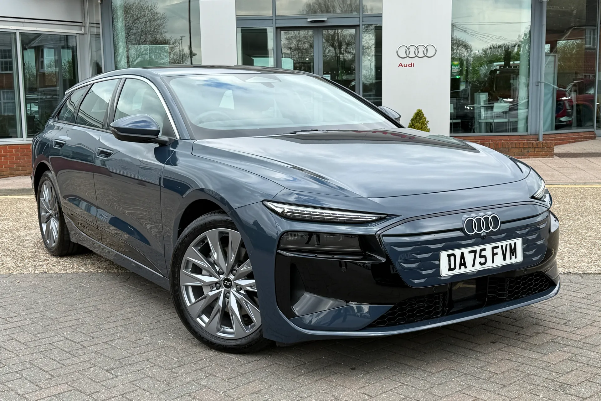 Audi A6 thumbnail image number 24