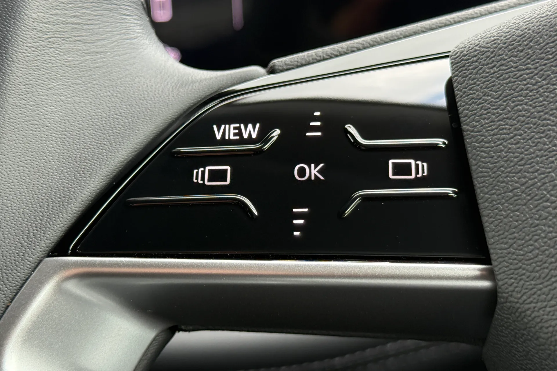 Audi A6 thumbnail image number 21