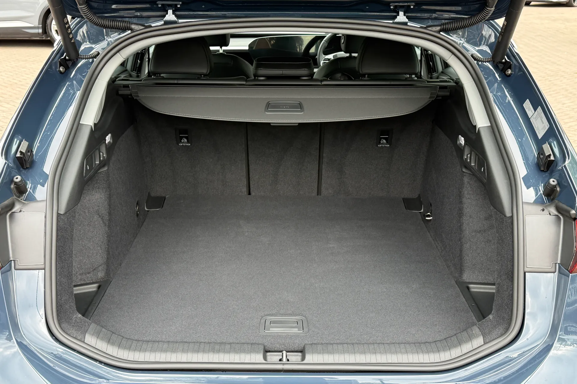Audi A6 thumbnail image number 35