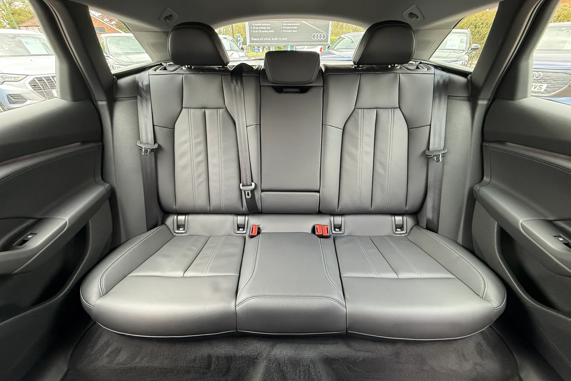 Audi A6 thumbnail image number 39