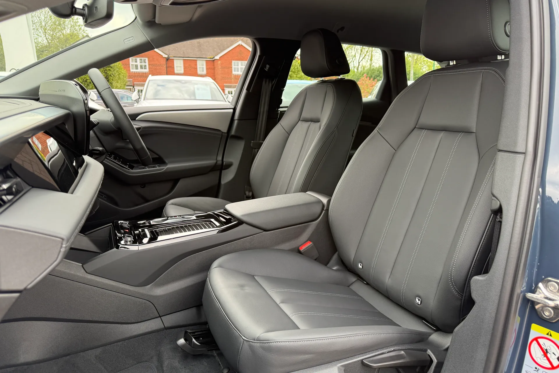 Audi A6 thumbnail image number 30