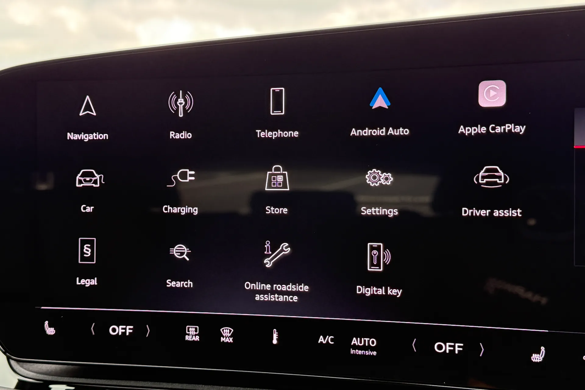 Audi A6 thumbnail image number 14