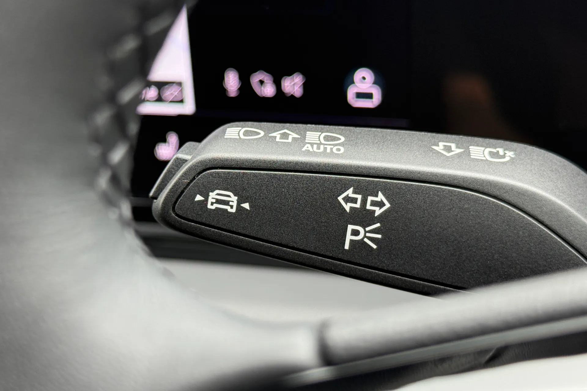 Audi A6 thumbnail image number 18