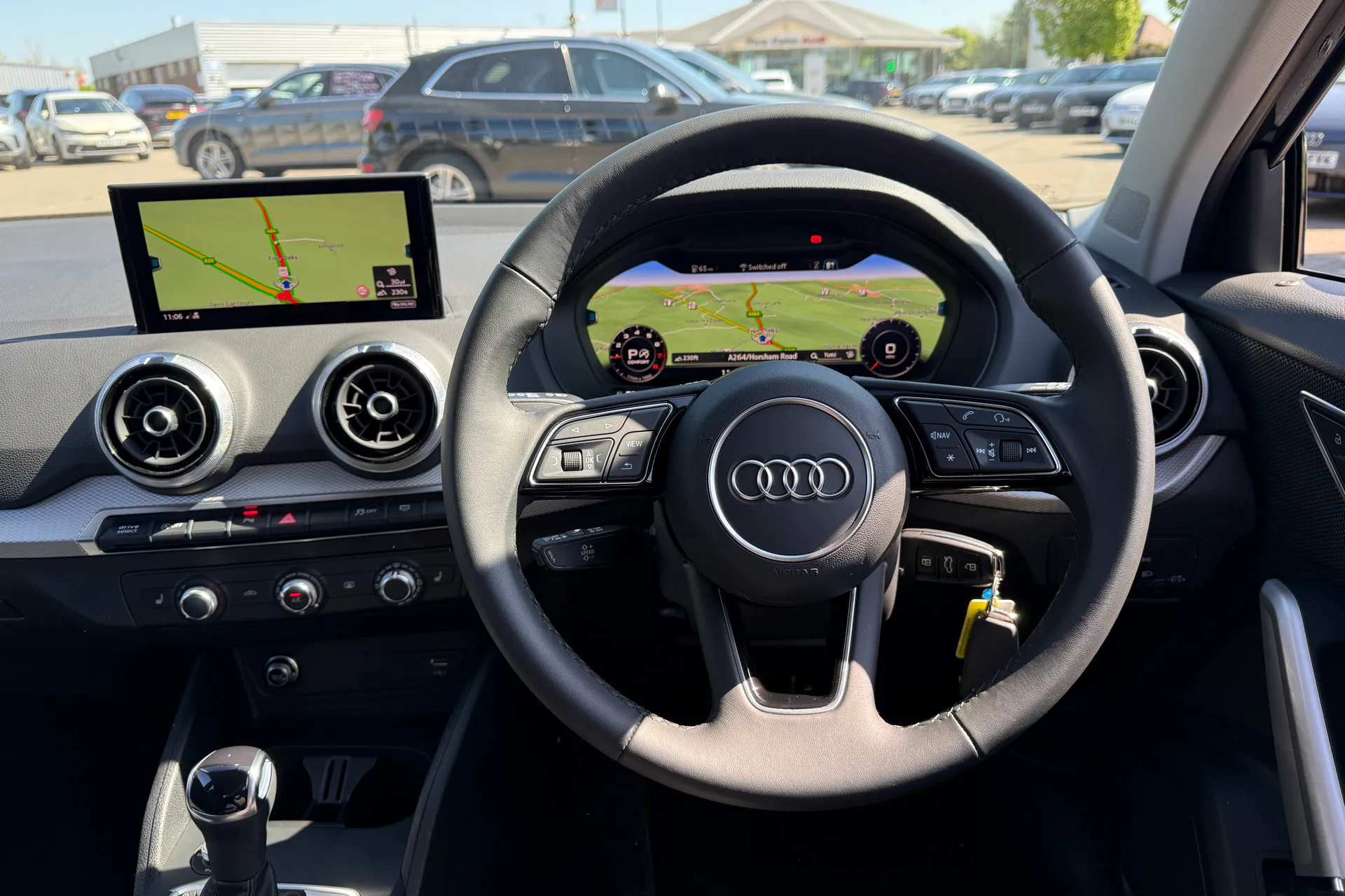 Audi Q2 thumbnail image number 6
