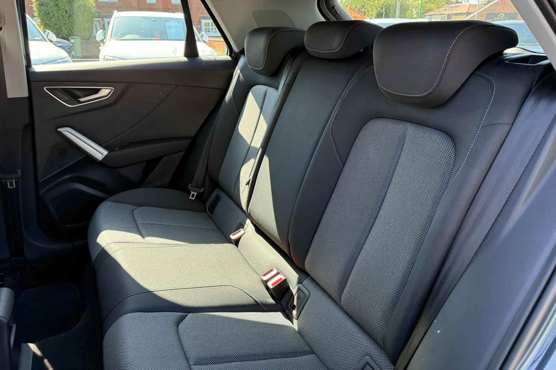 Audi Q2 thumbnail image number 40