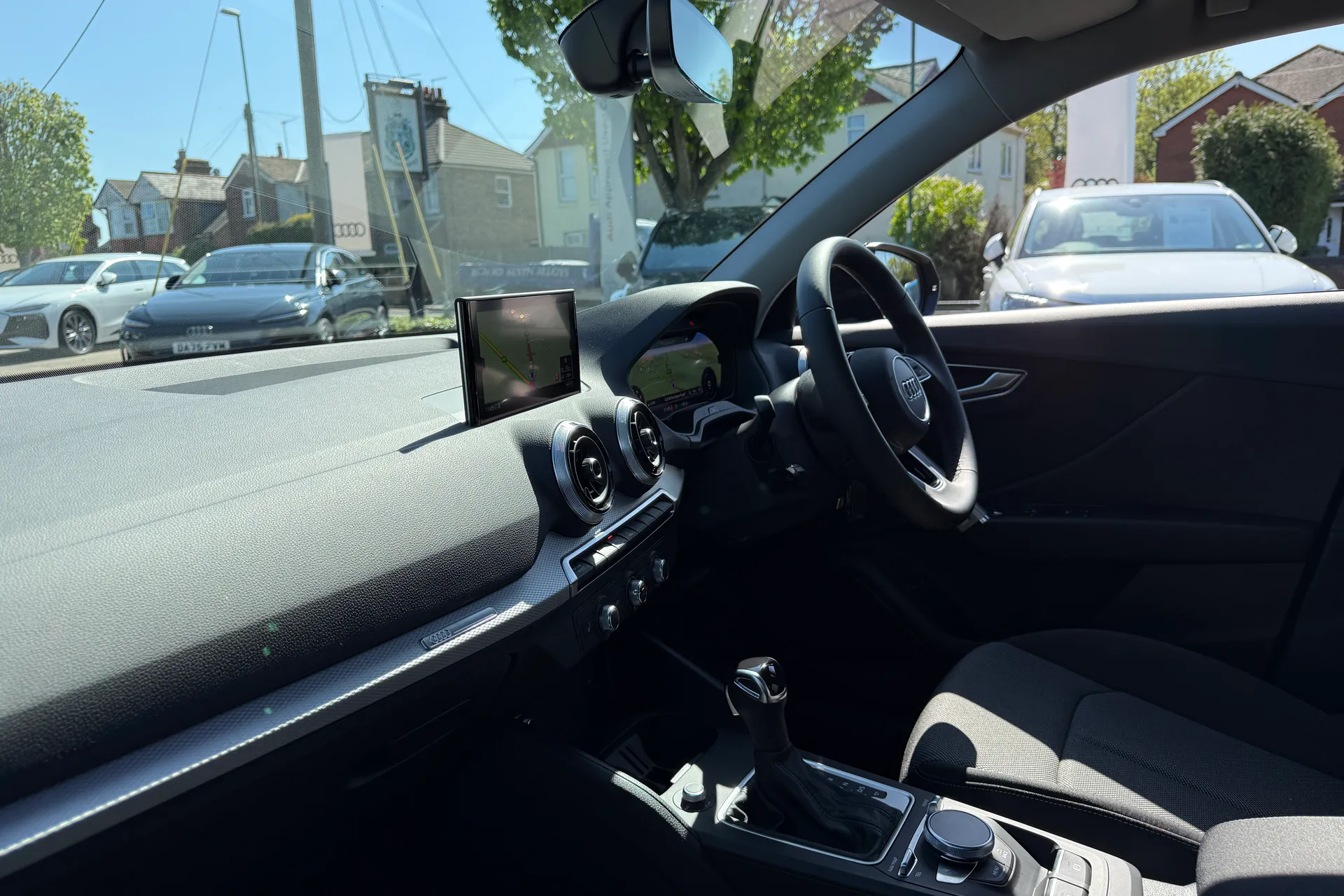 Audi Q2 thumbnail image number 26