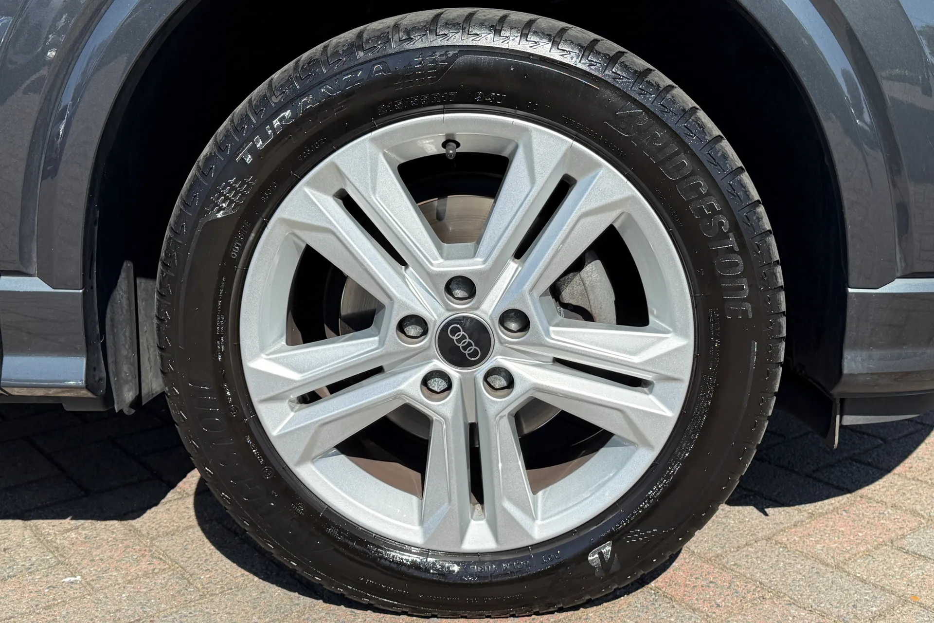 Audi Q2 thumbnail image number 43