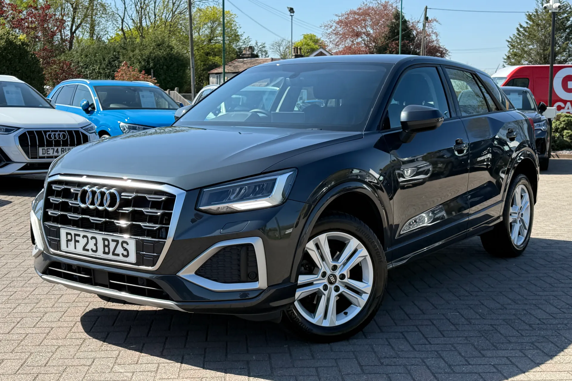 Audi Q2 thumbnail image number 23