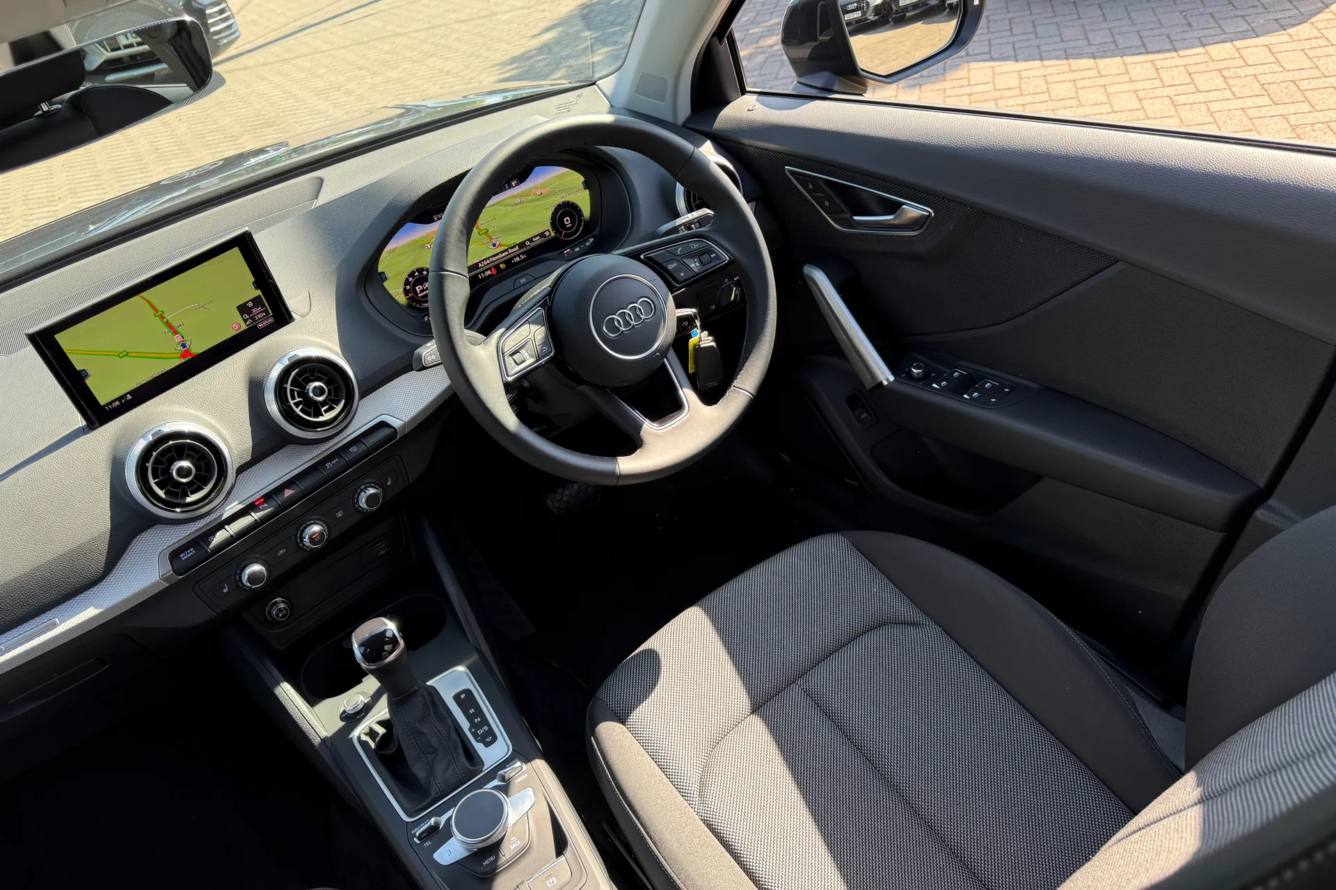 Audi Q2 thumbnail image number 39