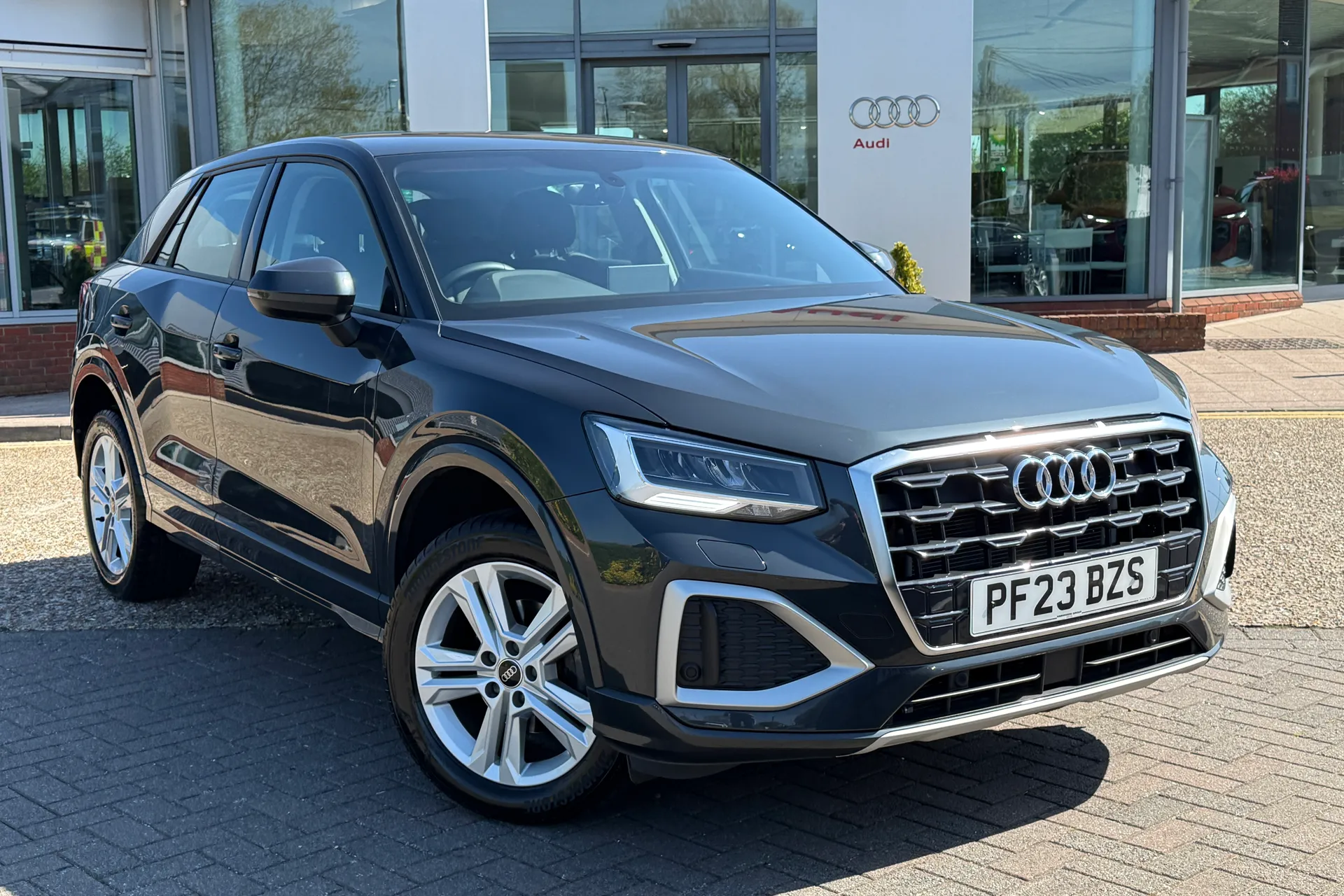 Audi Q2 thumbnail image number 21