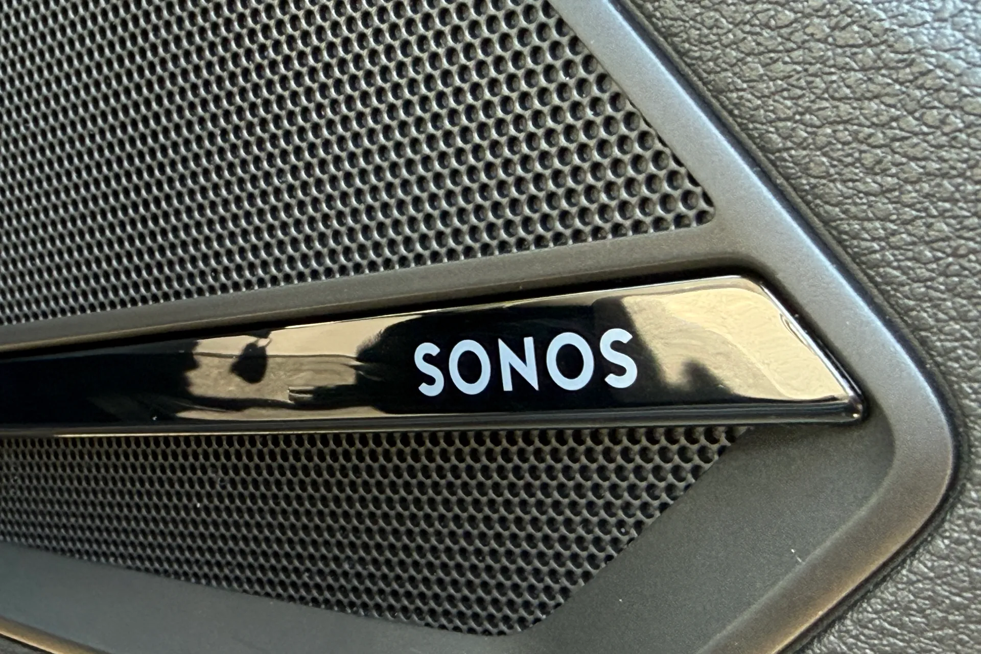 Audi Q2 thumbnail image number 14