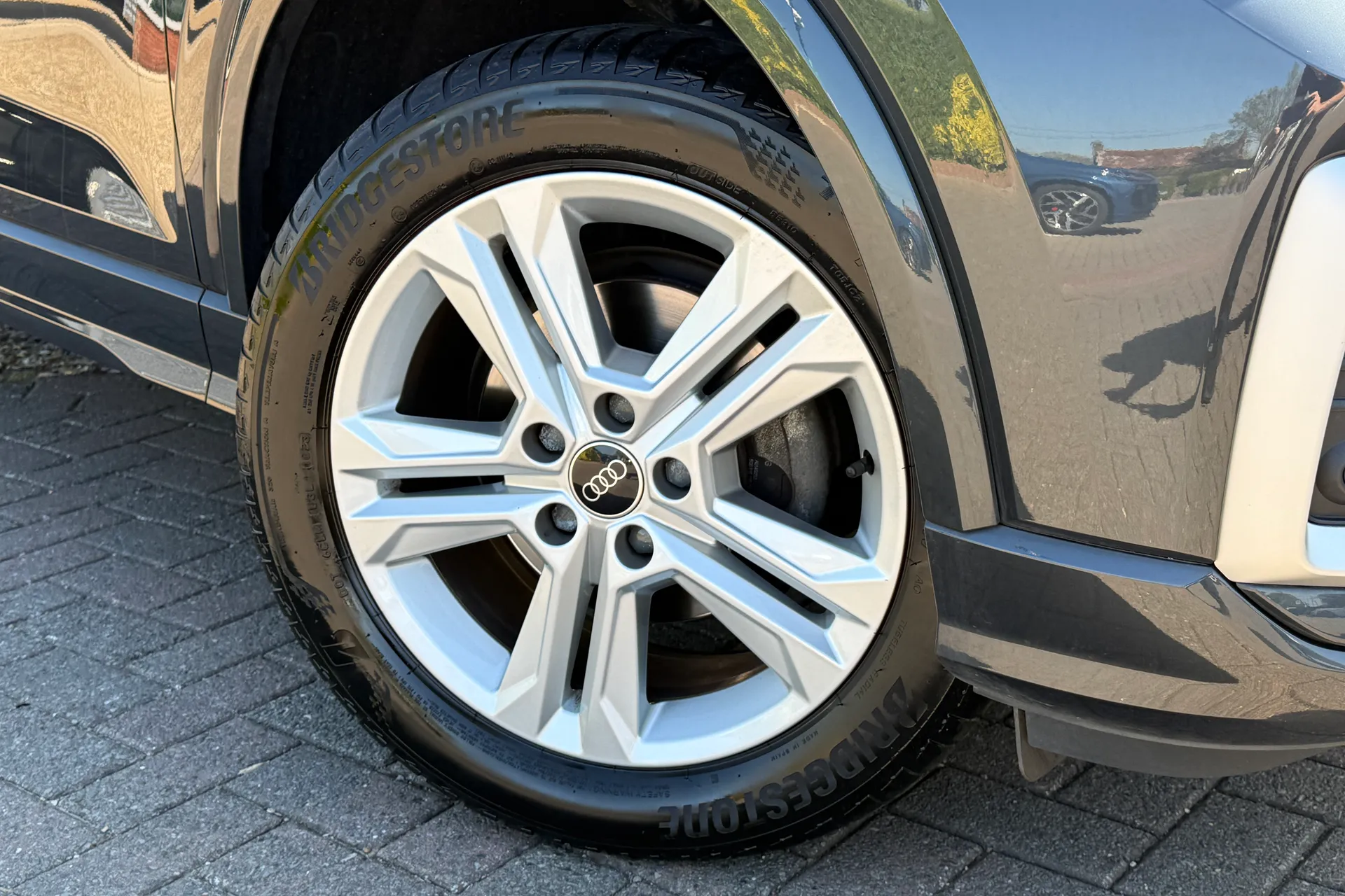 Audi Q2 thumbnail image number 7