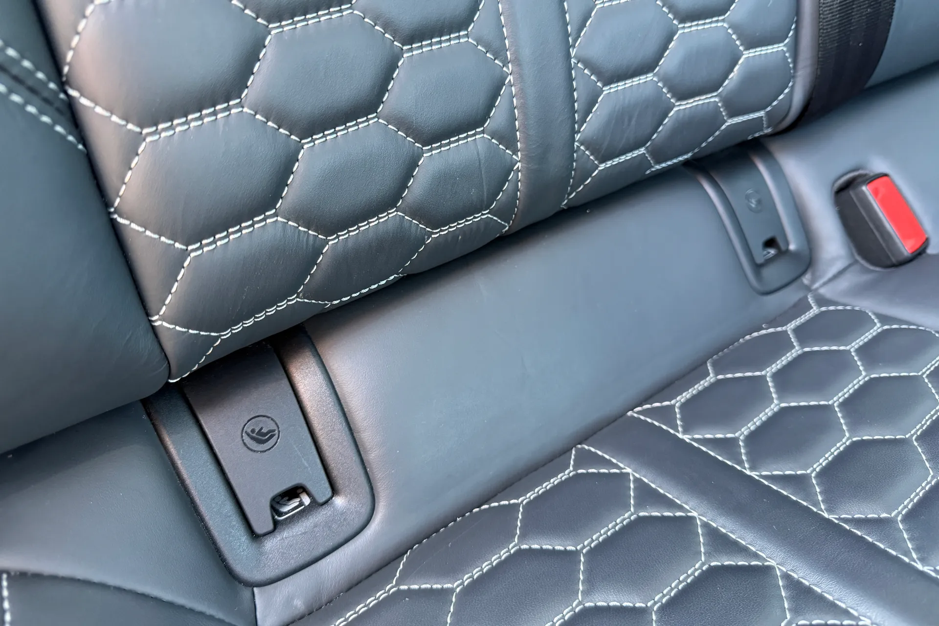Audi RS4 thumbnail image number 49