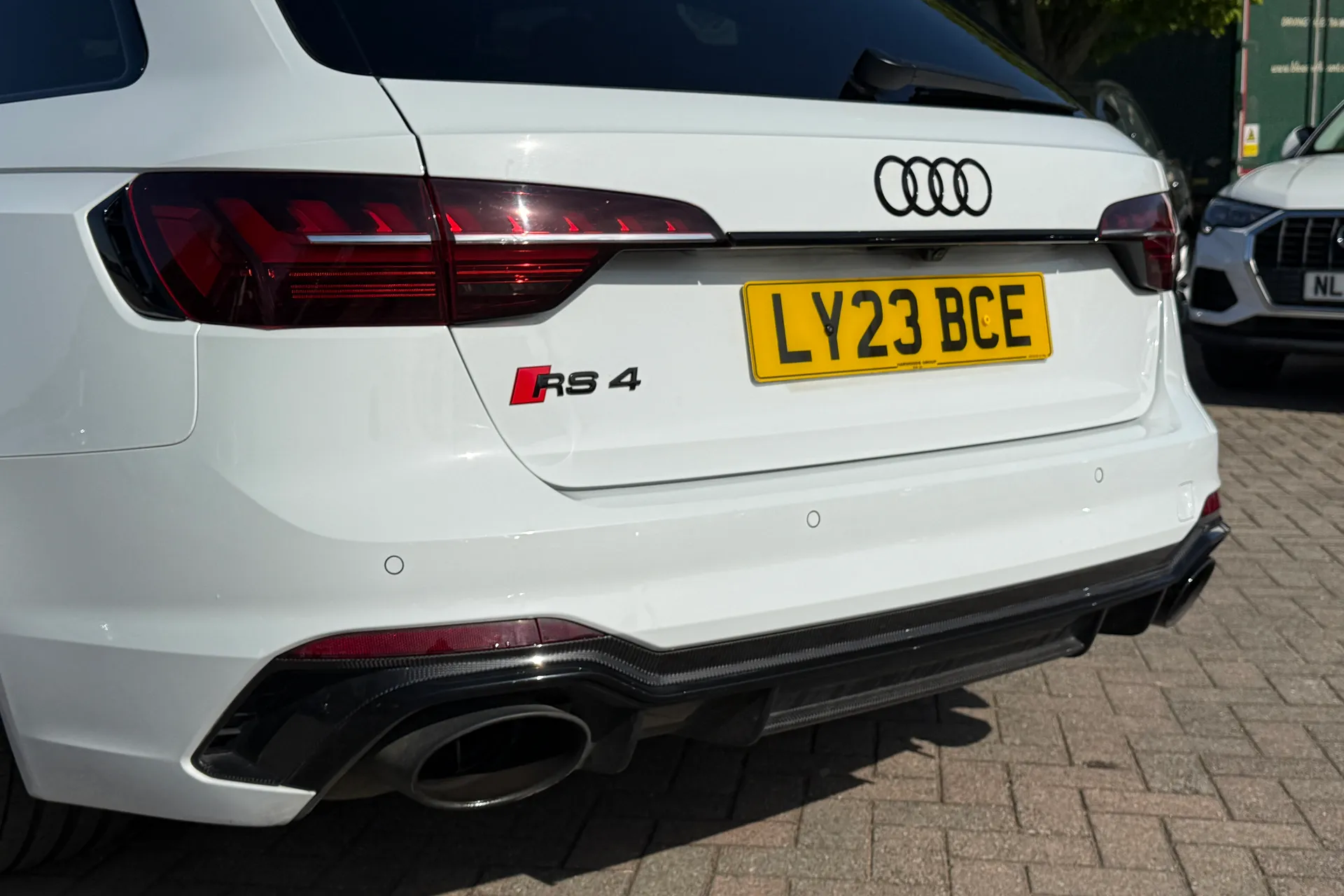 Audi RS4 thumbnail image number 58