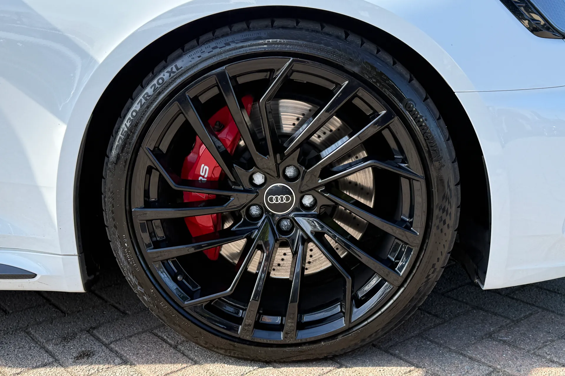 Audi RS4 thumbnail image number 55