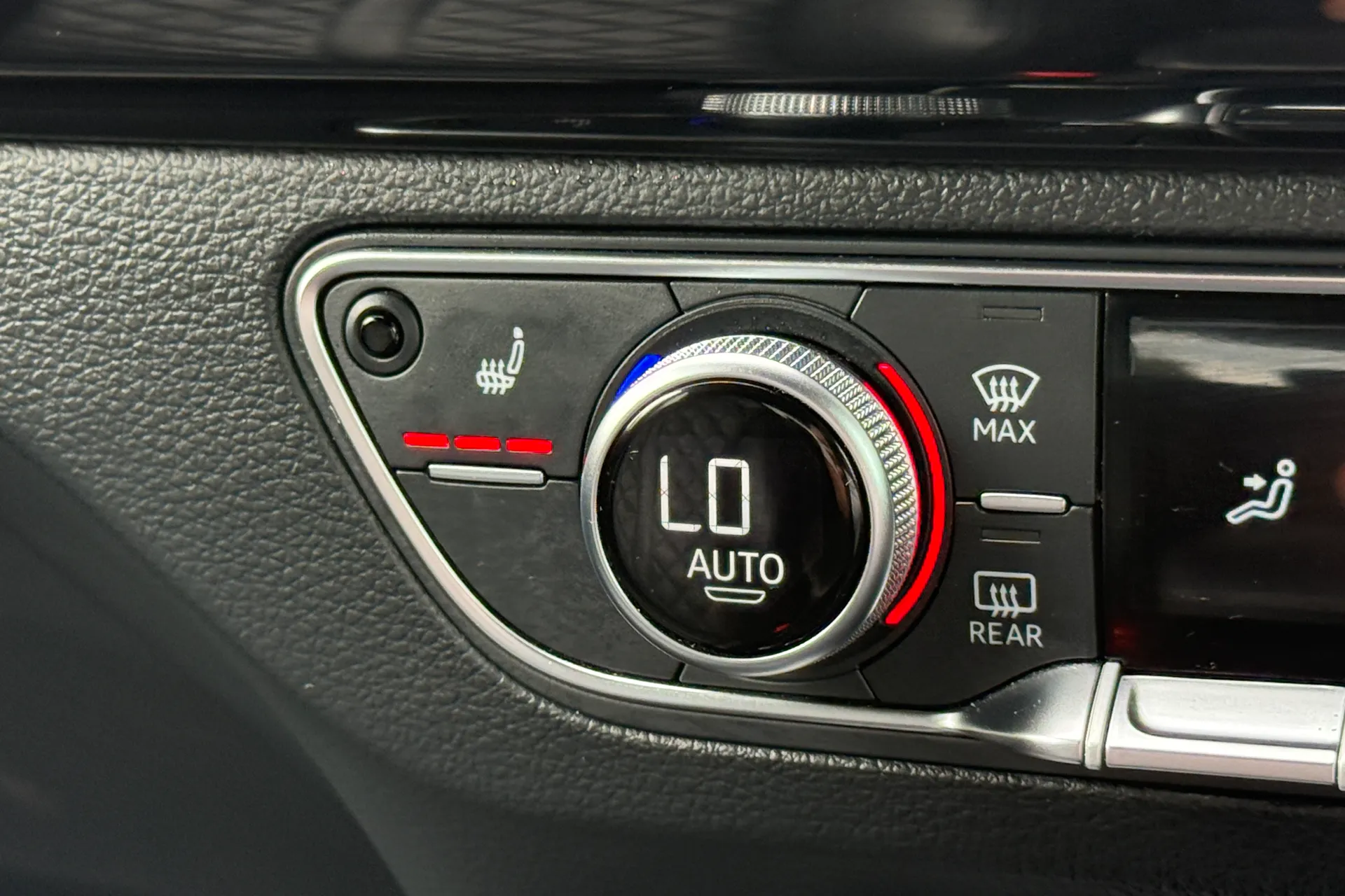 Audi Q5 thumbnail image number 8