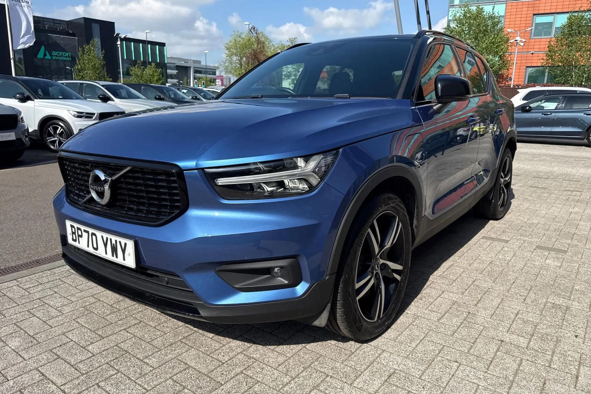 Volvo XC40 thumbnail image number 11
