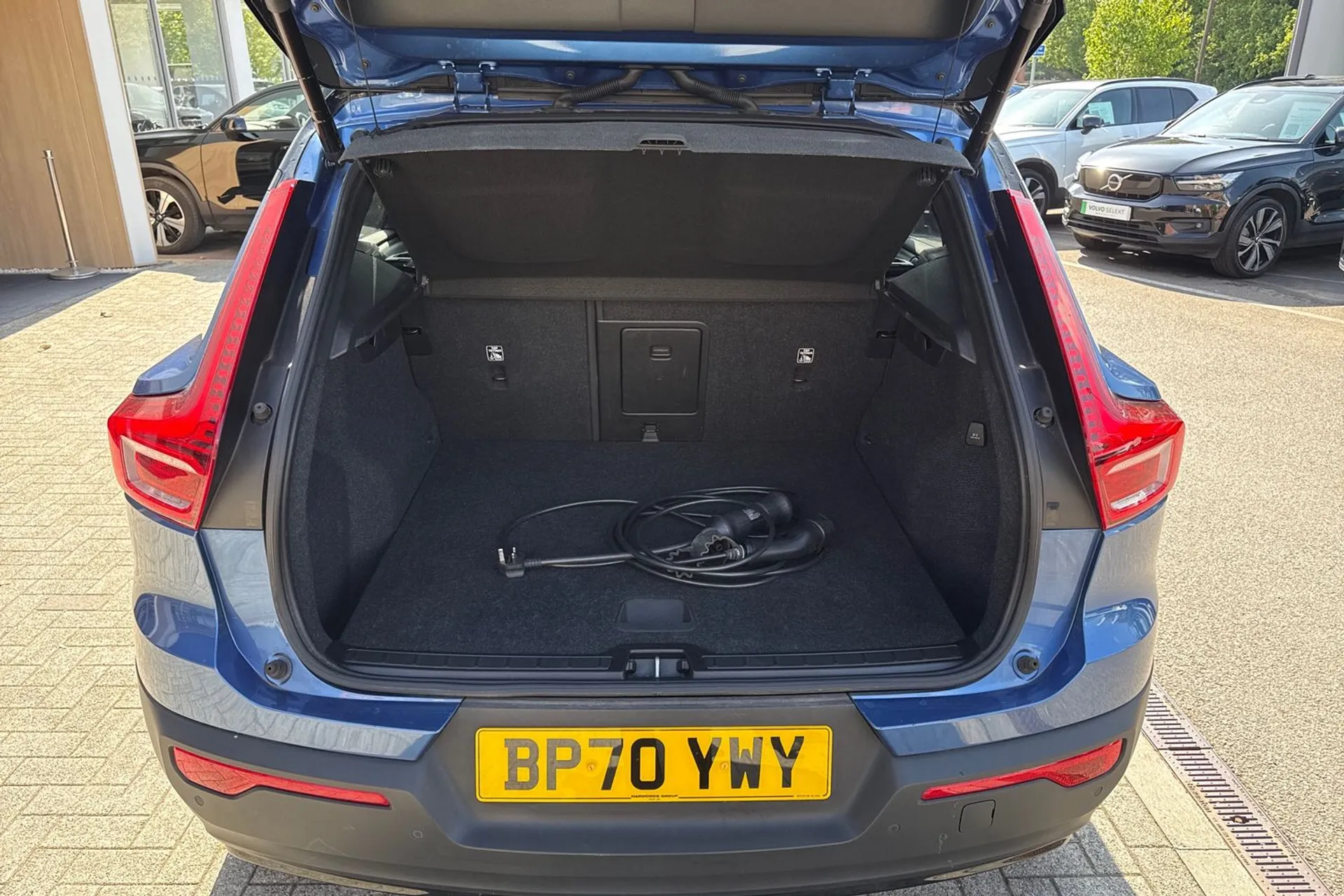 Volvo XC40 thumbnail image number 19