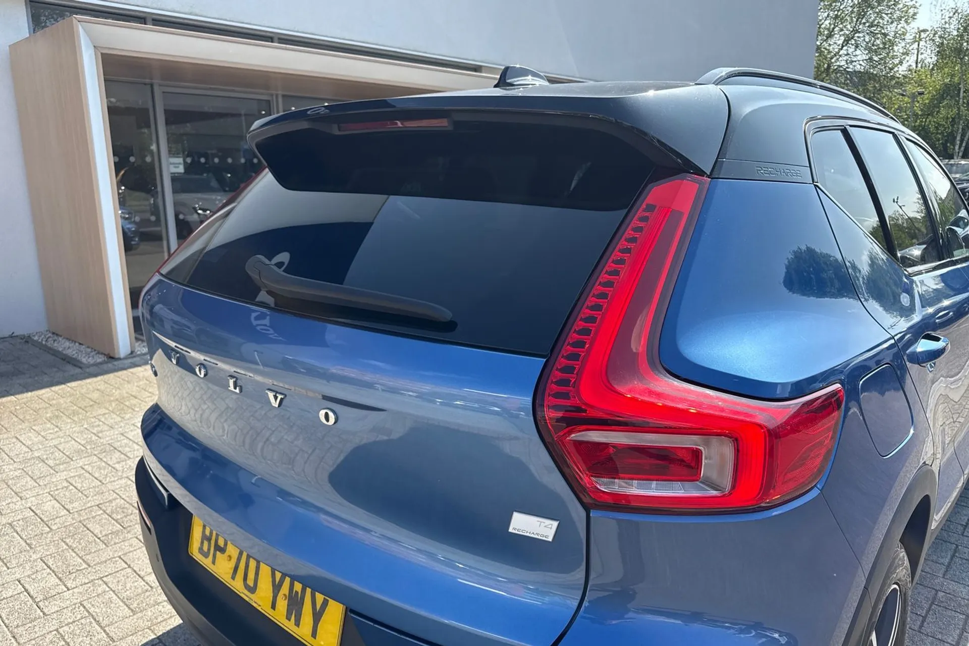 Volvo XC40 thumbnail image number 15